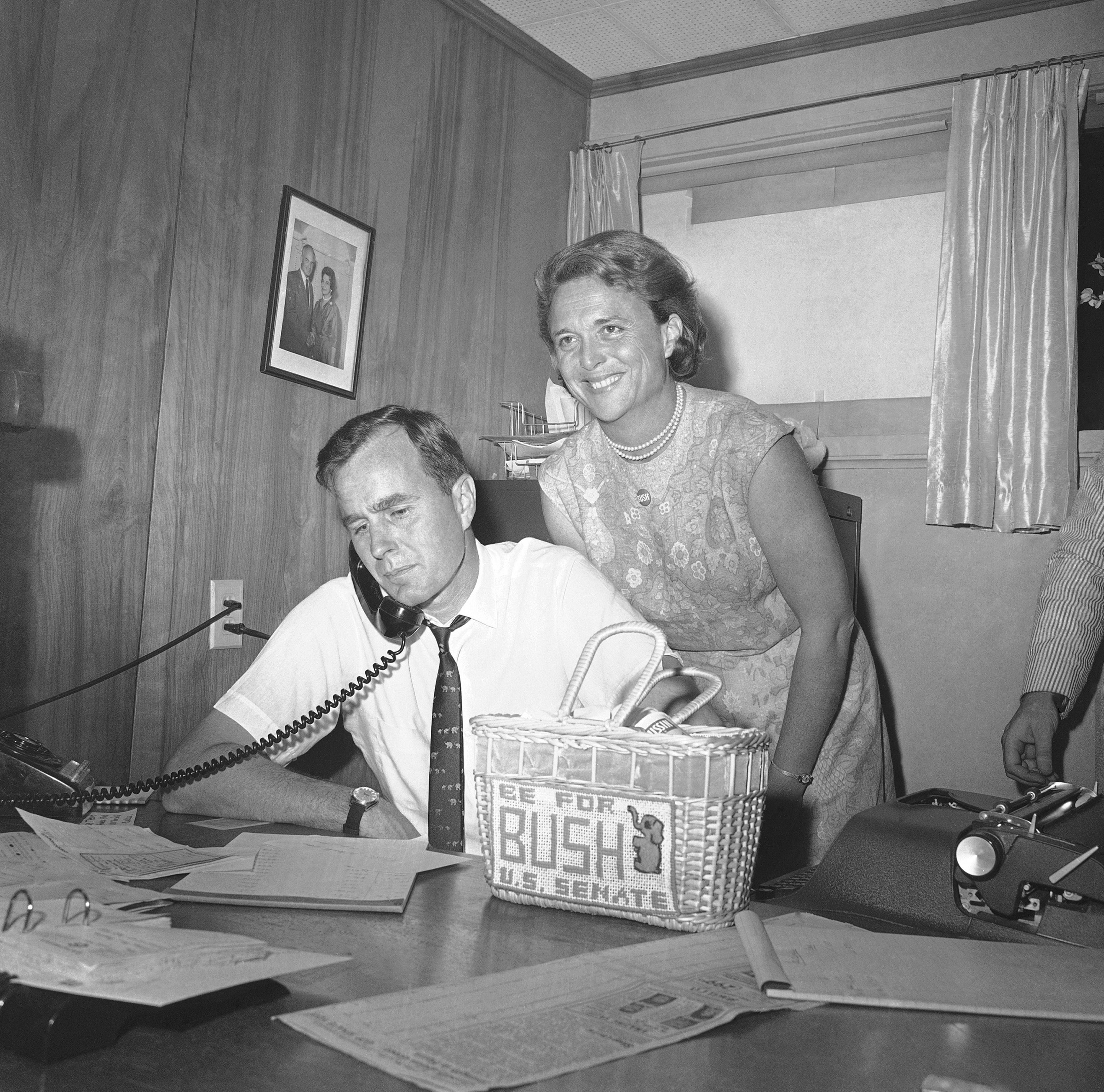 Bush Life Barbara Bush And George Bush Young A Look Back At The Life Of Former