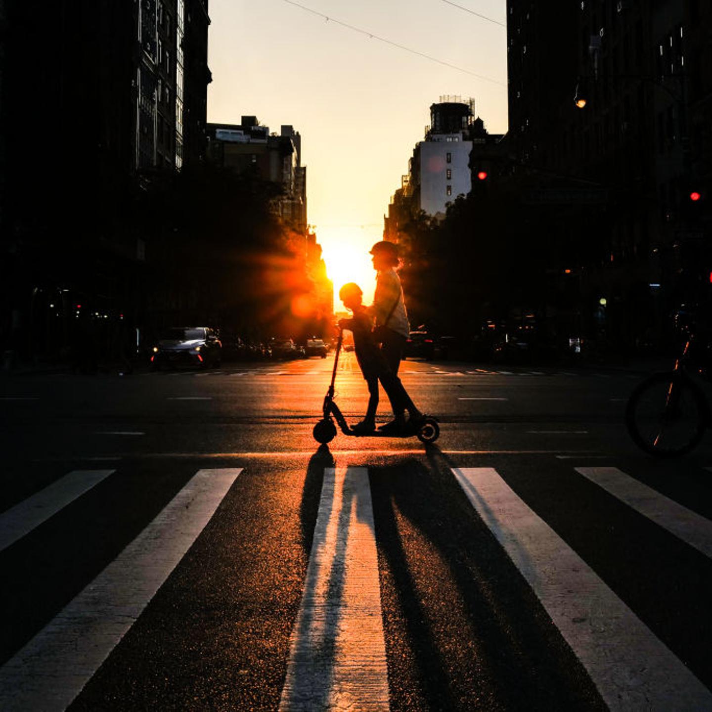 US-LIFESTYLE-SUNSET-NEW YORK