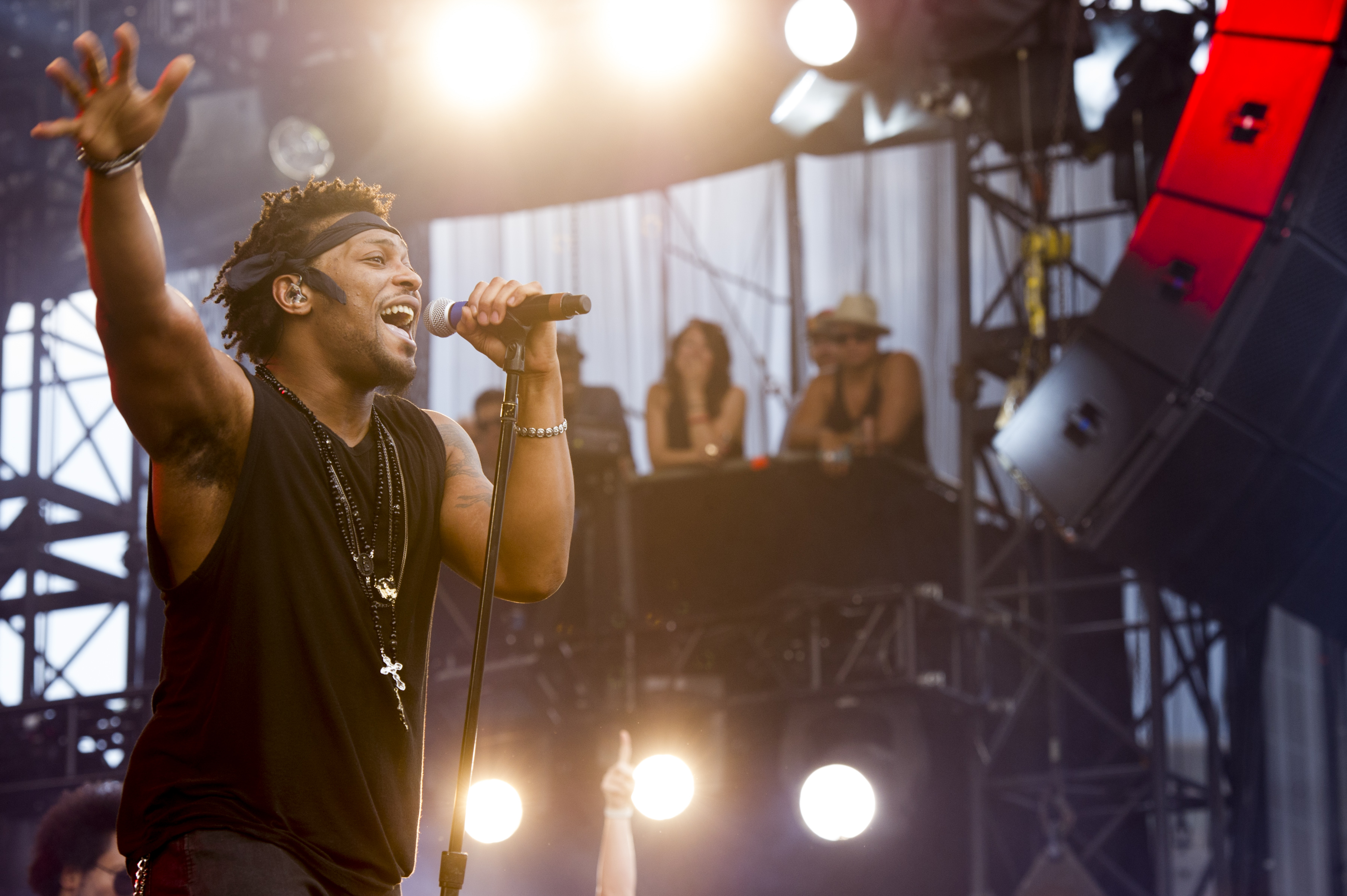 D'Angelo's New Album, 'Black Messiah,' Is Finally Here