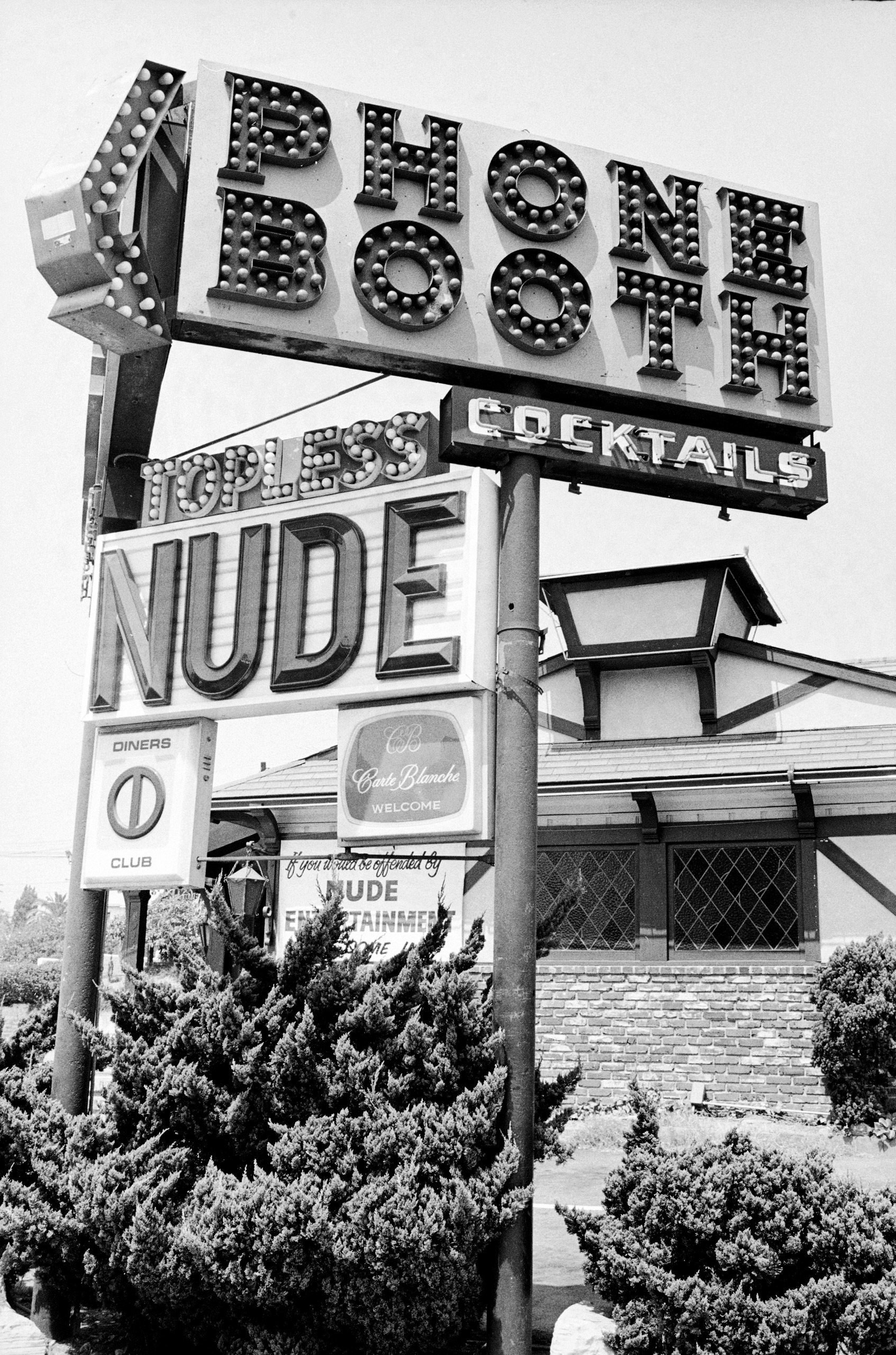 Photos: A Look Behind the Scenes at the Early-1970s Porn Industry