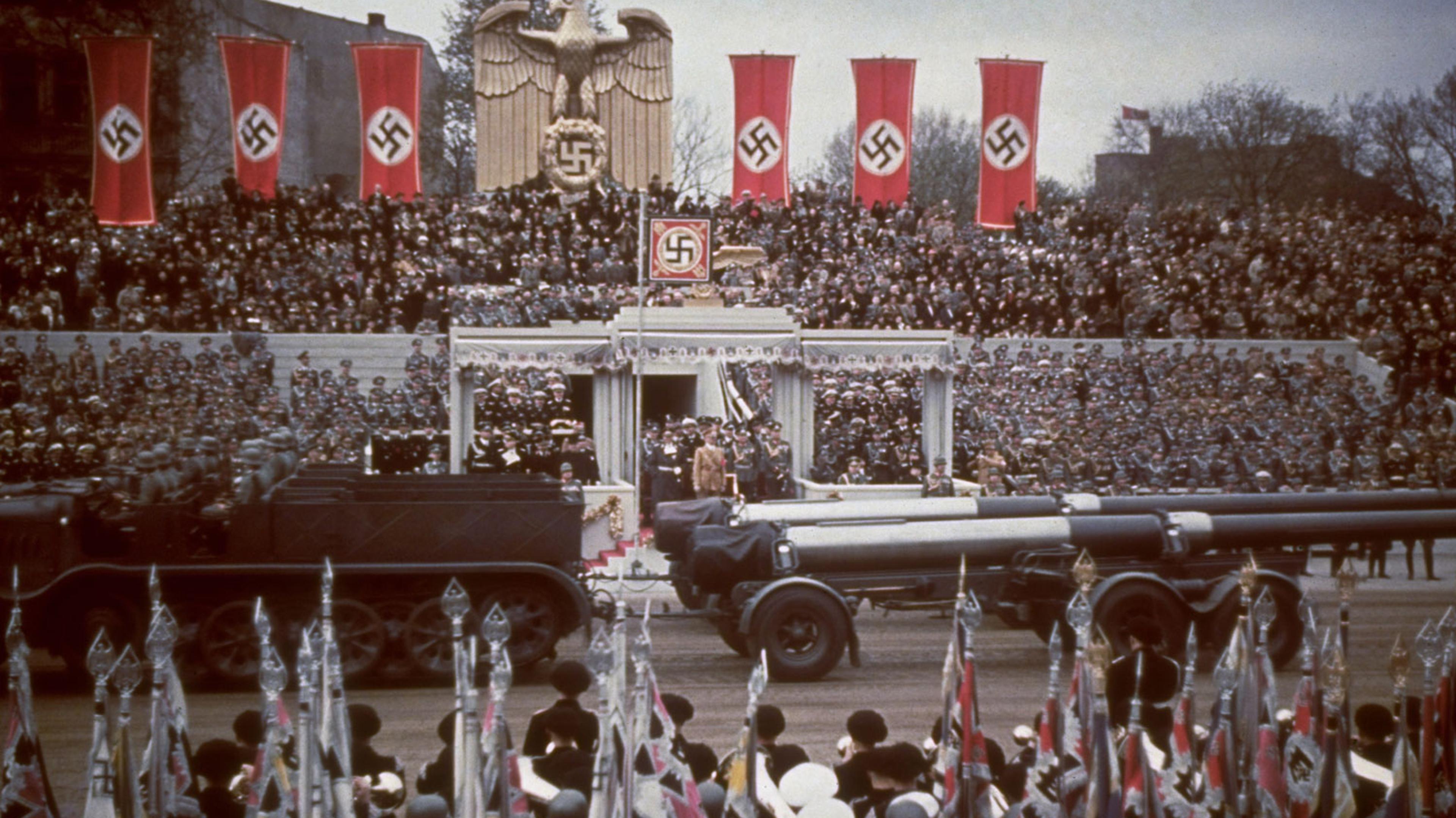 Hitler Color Adolf Hitler at 50: Color Photos From a Despot's Birthday, April 1939