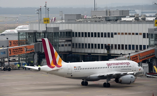 Germanwings Plane Crash: How Co-Pilot Could Lock Himself in Cockpit