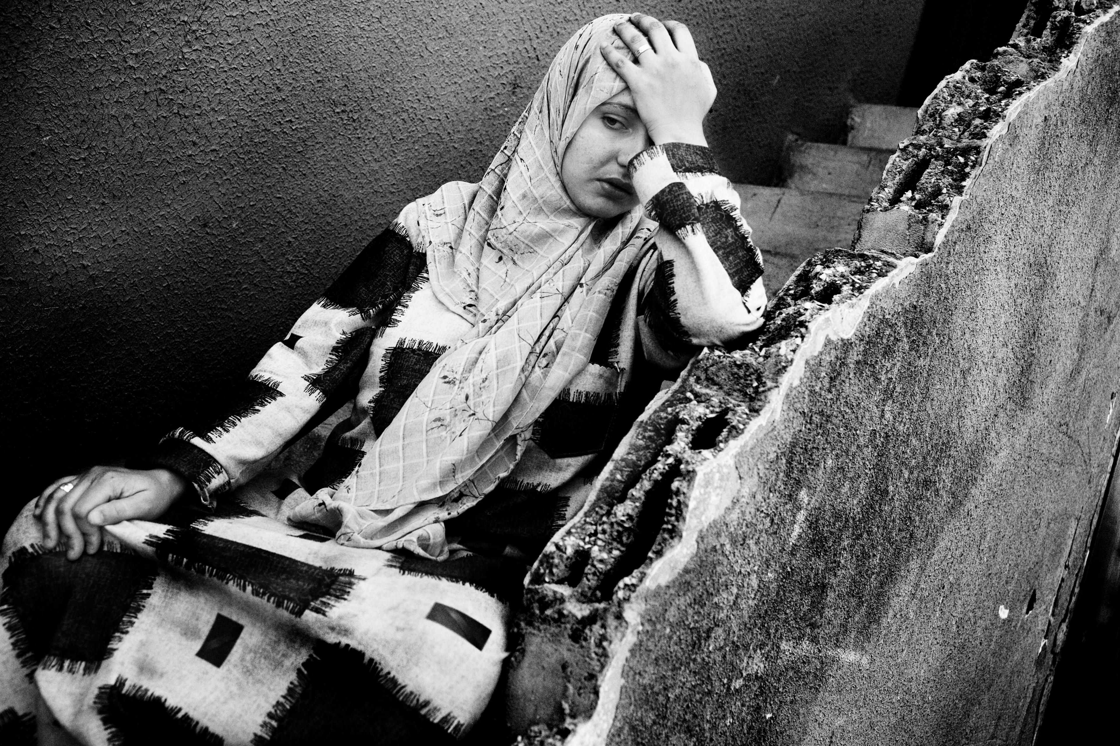 This was was my first conflict. I was thirty at the time and had visited Lebanon in 2004 and 2005. Because I knew people there, I felt the urge to cover this story. I arrived in Beirut at the beginning of the conflict and I travelled to Tyre, in the sout