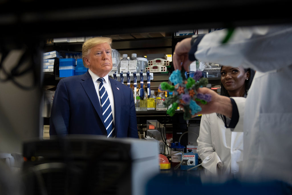 Trump tours NIH's vaccine research center