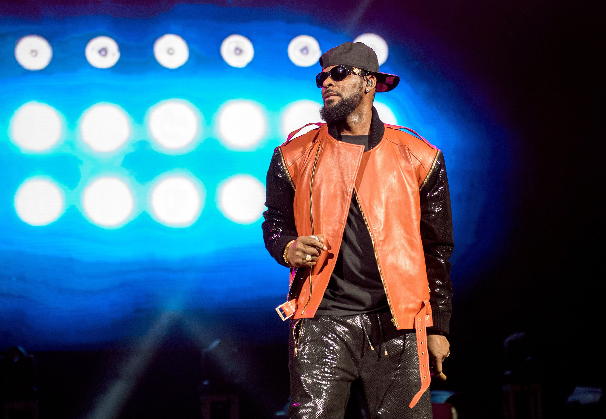 R. Kelly Berates Reporter During HuffPost Live Interview