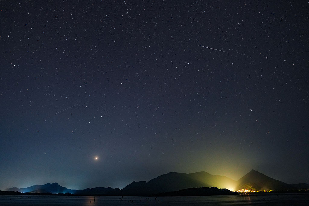 Here&rsquo;s How to Best Watch the Eta Aquarid Meteor Shower