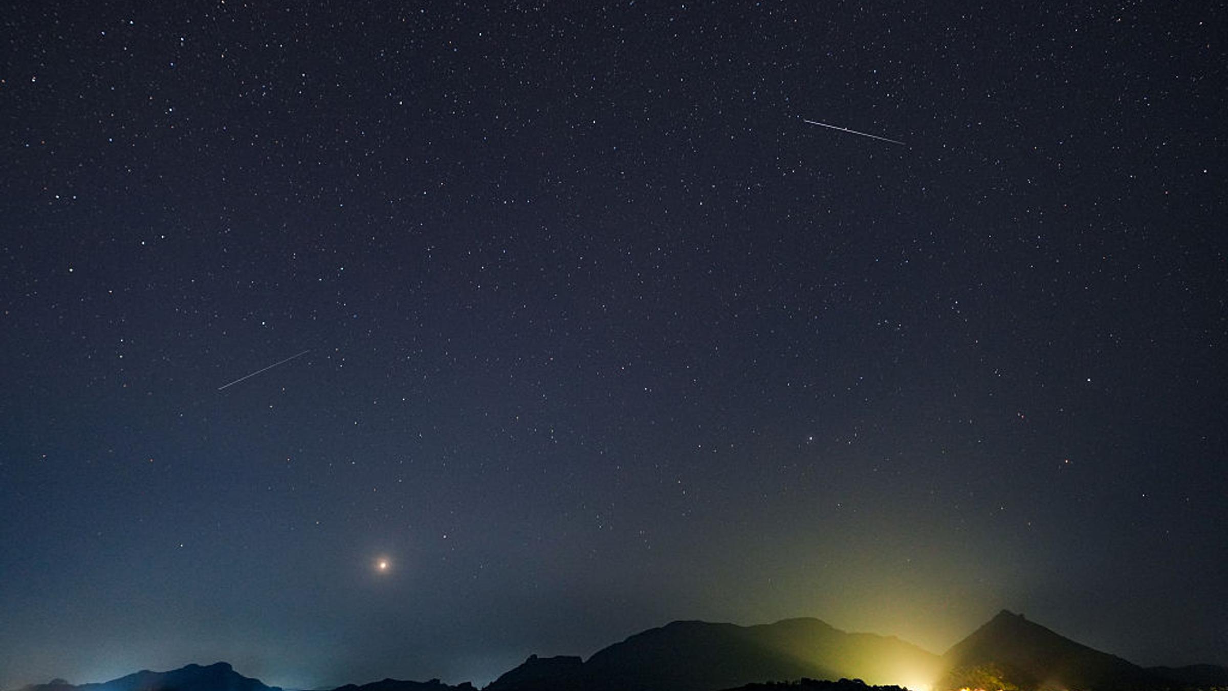 Meteor-Shower-Eta.jpg