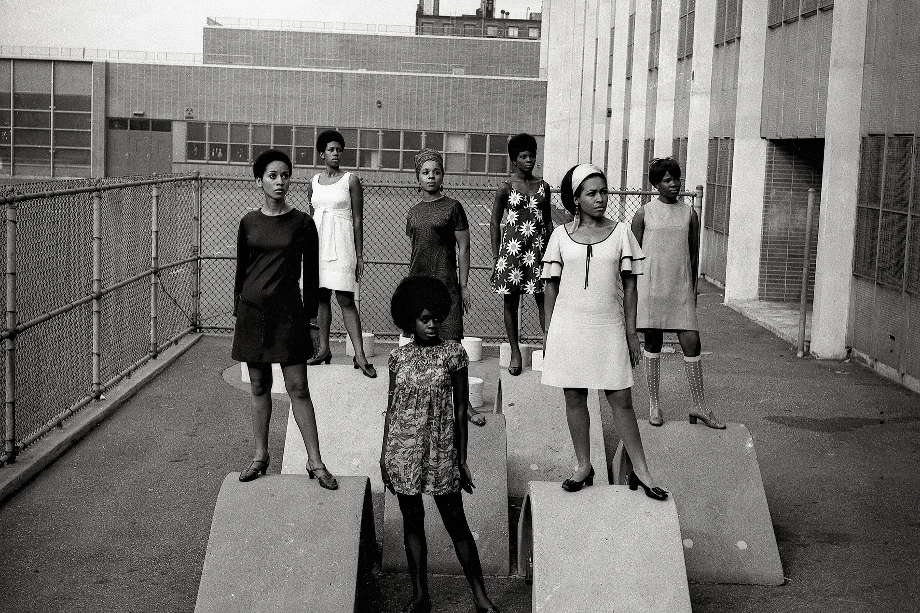 How 1960s Fashion Trends Reflected the Decade's History How 1960s Fashion Trends Reflected the Decade's History