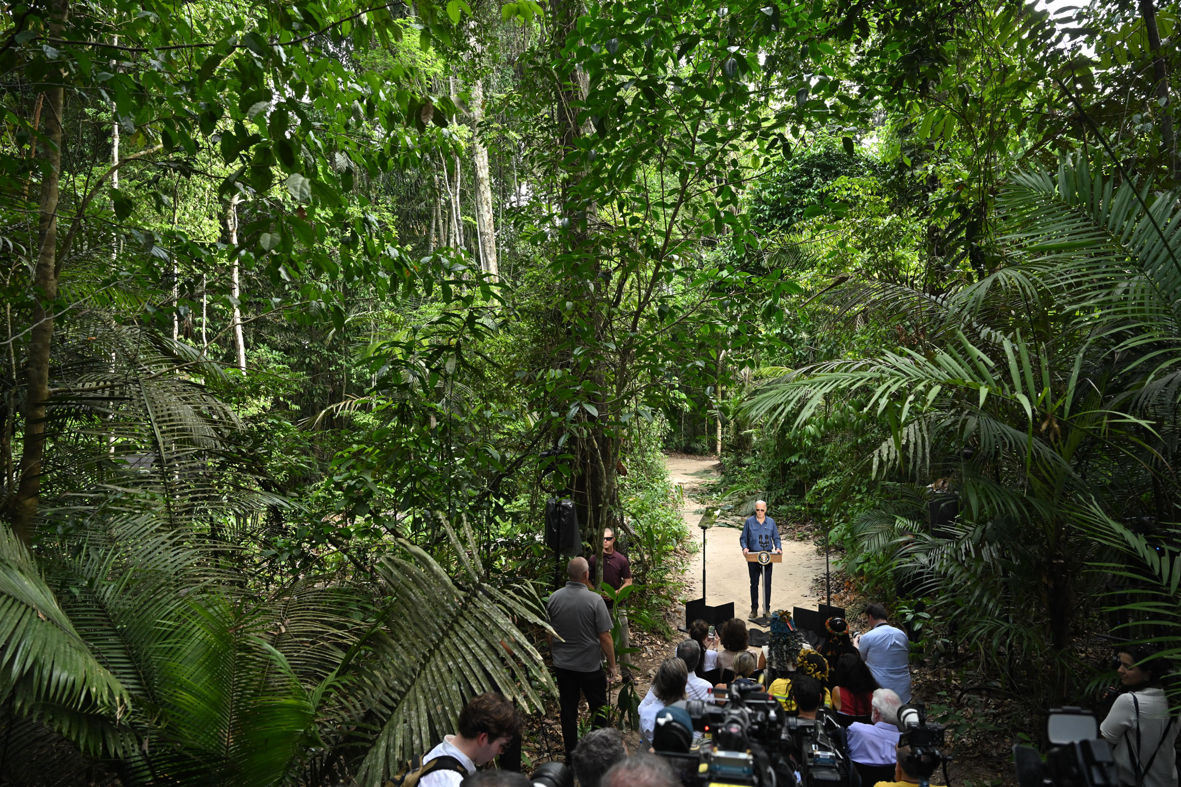 BRAZIL-US-POLITICS-DIPLOMACY-BIDEN-ARRIVAL-AMAZON-RAINFOREST