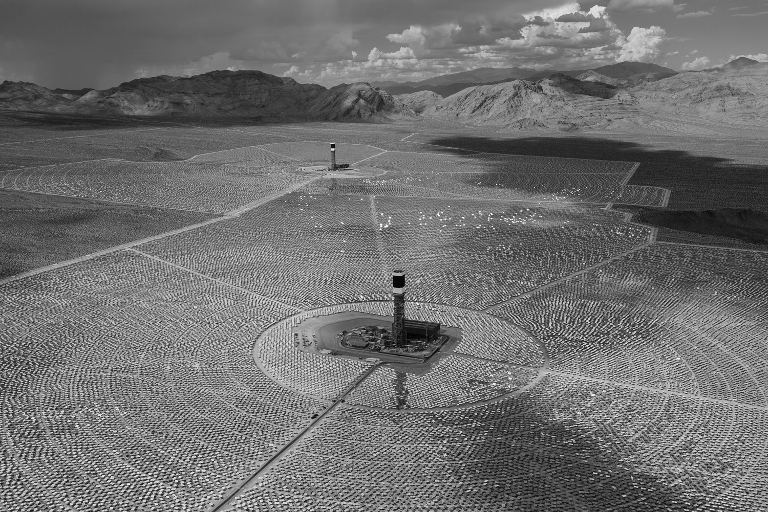 The Ivanpah Solar Project: Generating Energy Through Fields of Mirrors