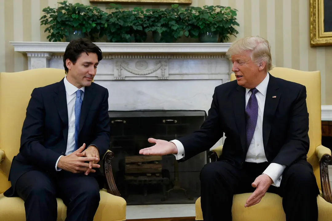 Justin Trudeau: Donald Trump Handshake Viral Photo