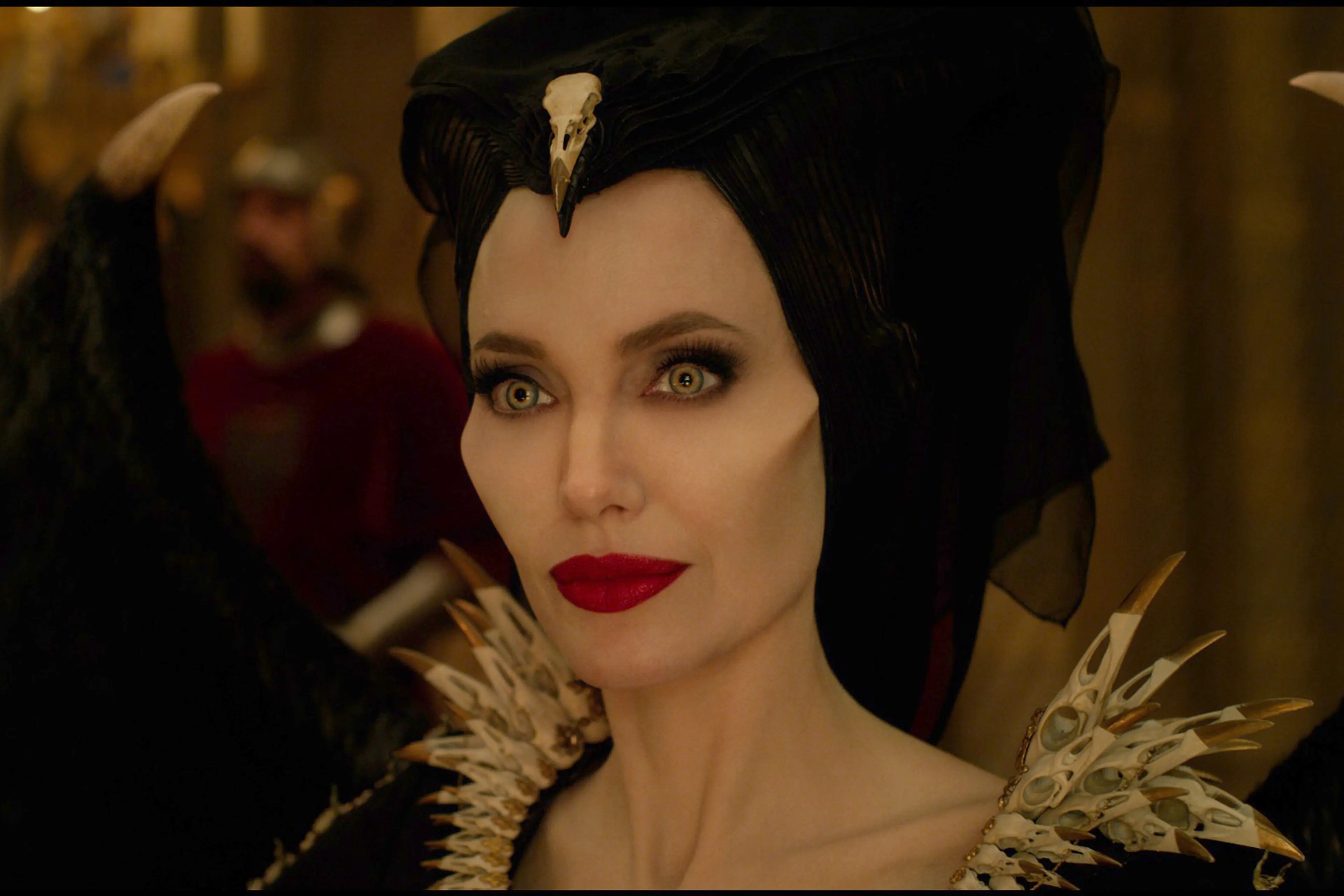 Review: Angelina Jolie in Maleficent: Mistress of Evil Review: Angelina Jolie in Maleficent: Mistress of Evil