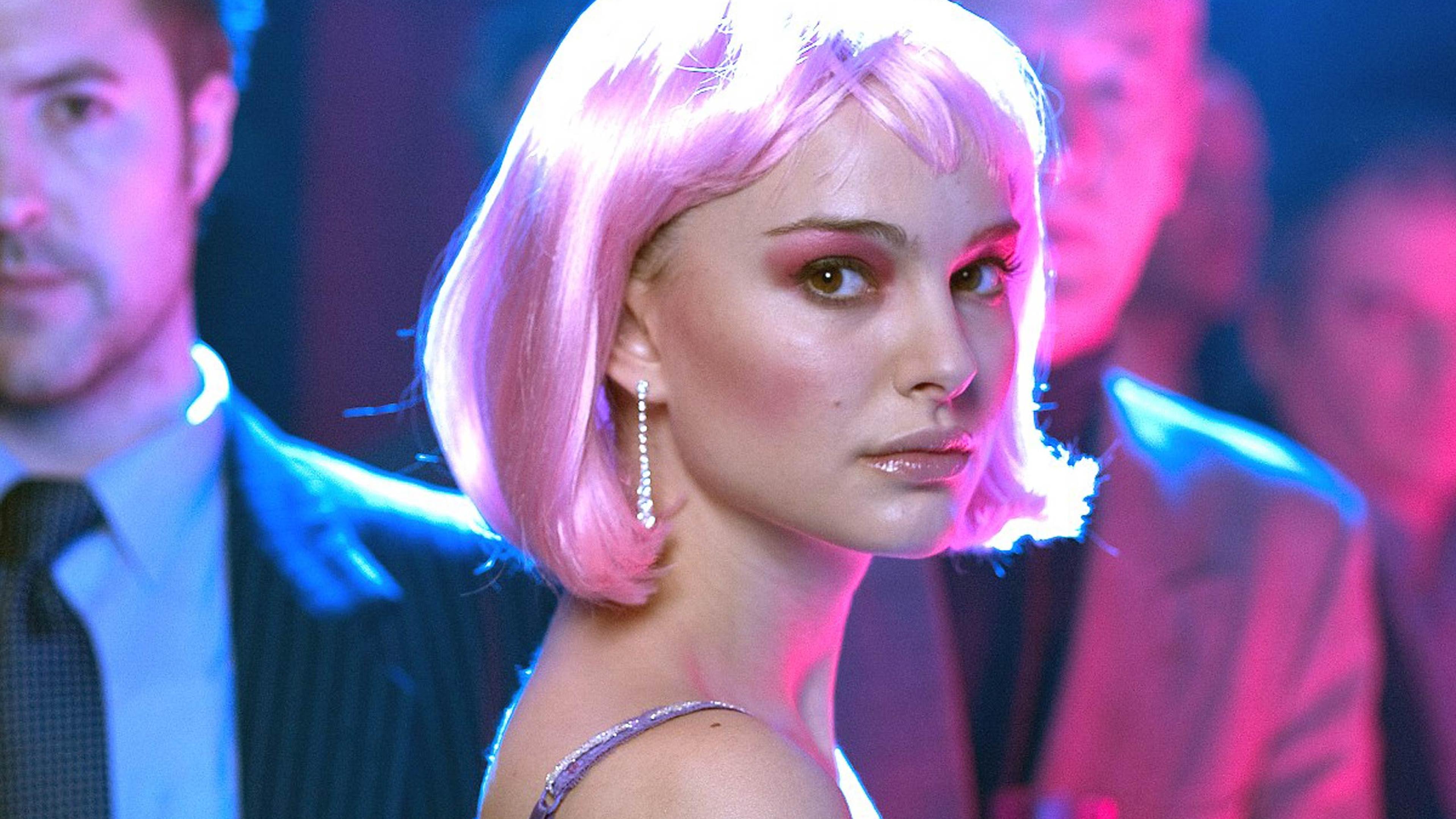 \<i\>Closer\</i\> (2004)