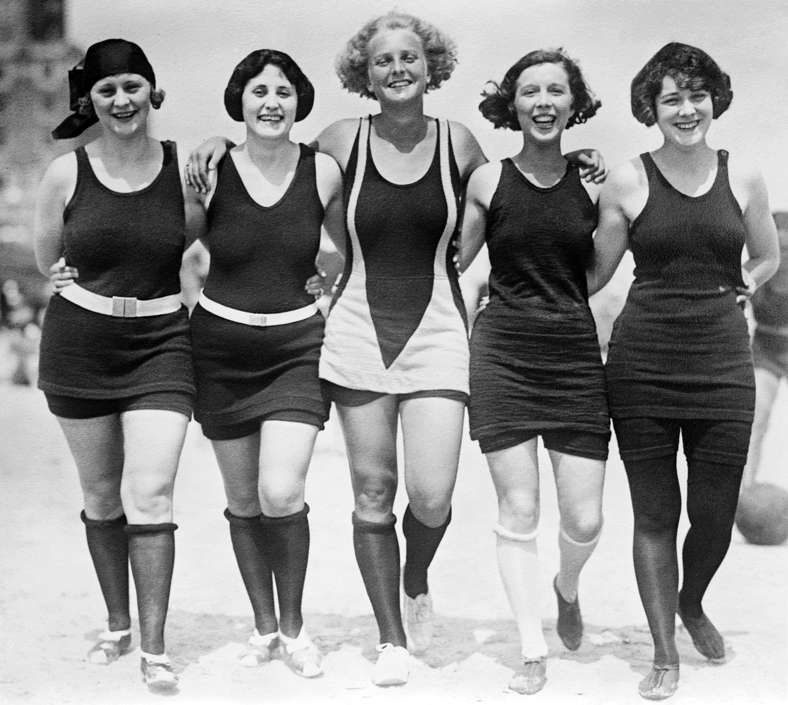 Swimsuit Photos Now and Then: The Evolution of Bathing Suits