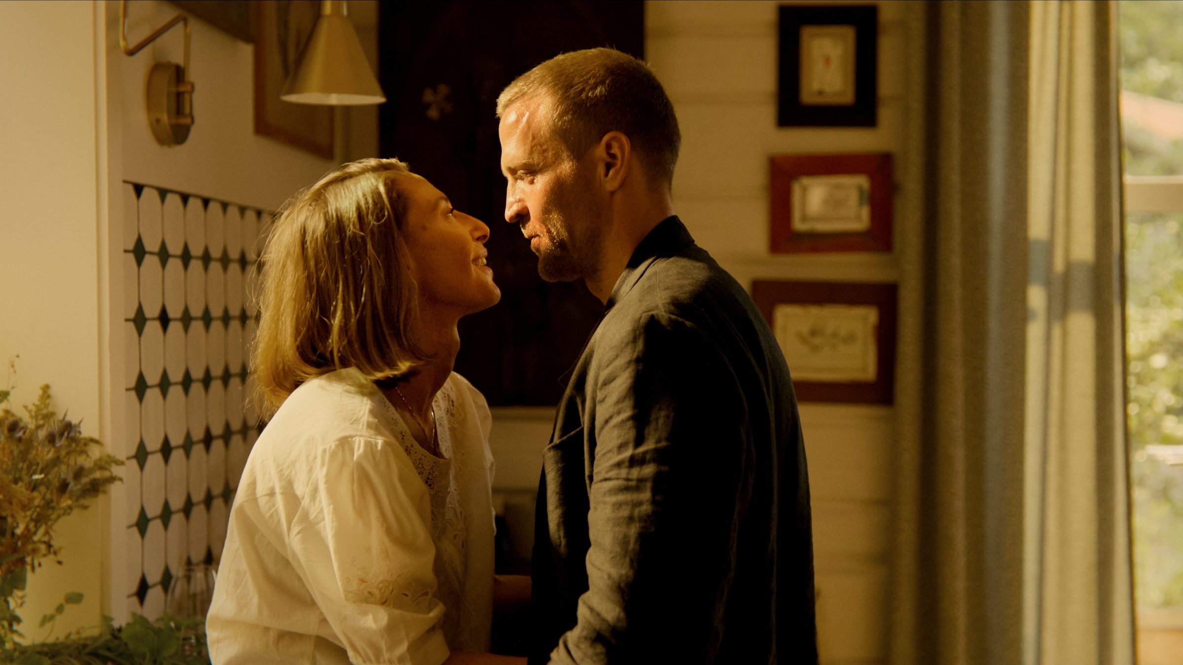 Breaking Down the Ending of Netflix&rsquo;s Nordic Crime Series Jo Nesb&oslash;&rsquo;s Detective Hole