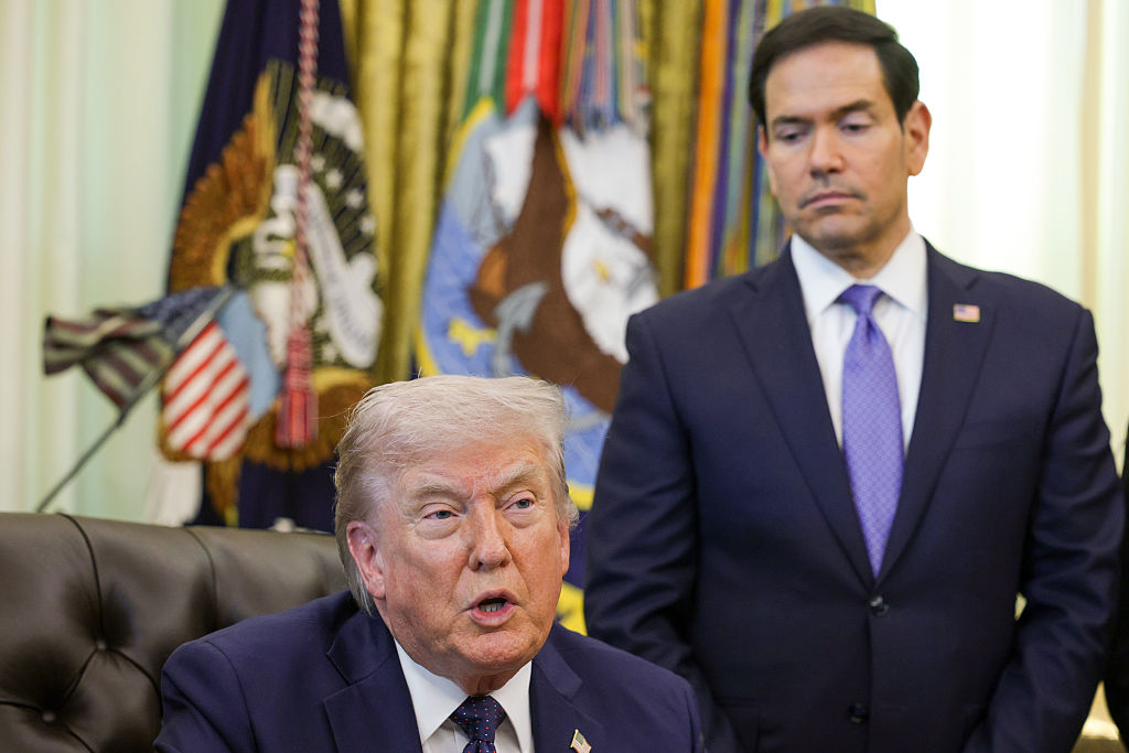 Trump Accuses Pope Leo of Endangering Catholics as Rubio Heads to Vatican
