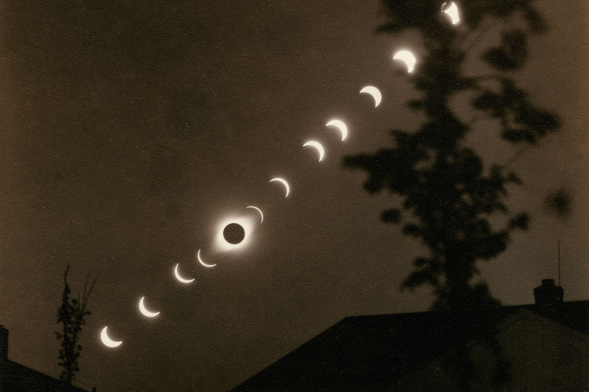 The total eclipse of the sun on Jan. 24, 1925. 