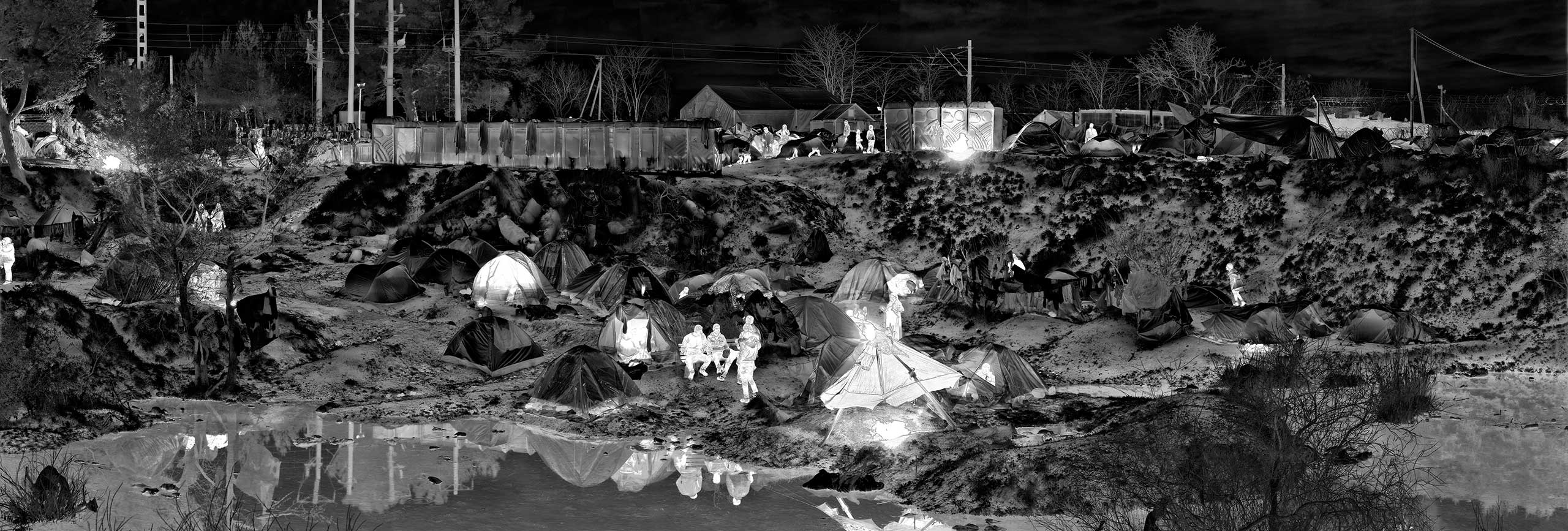 From the Idomeni
series: Heat Maps
digital Chromogenic metallic print. Idomeni, Greece, 2016.