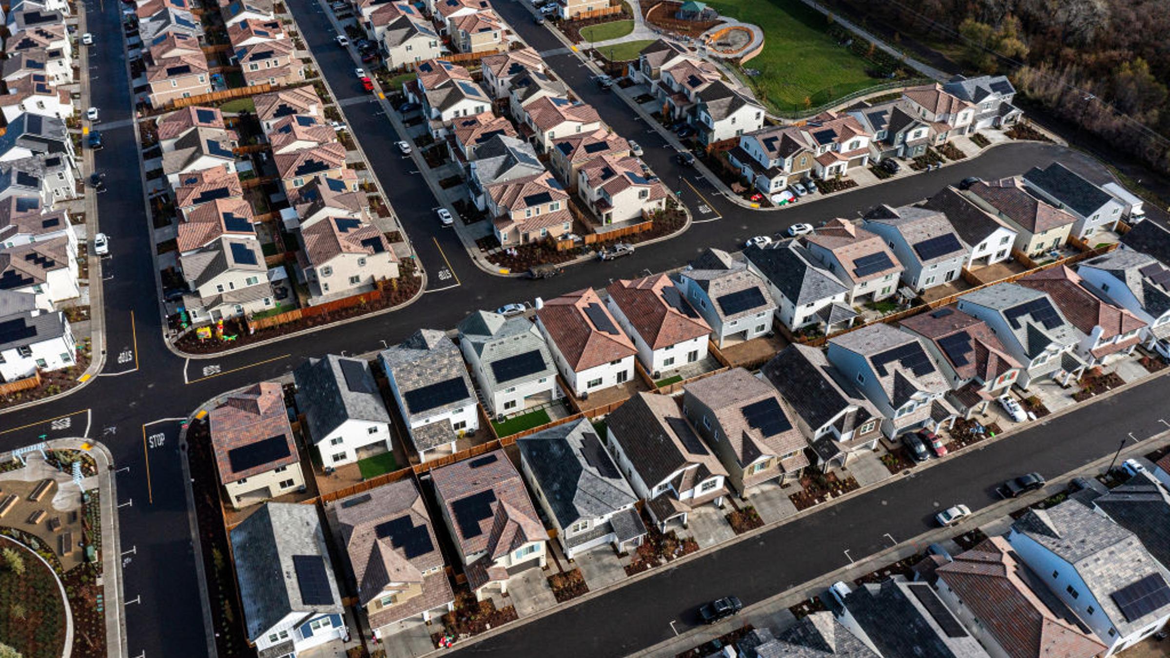 California Homes As Sellers Are Pulling Properties Off Market At Record Pace