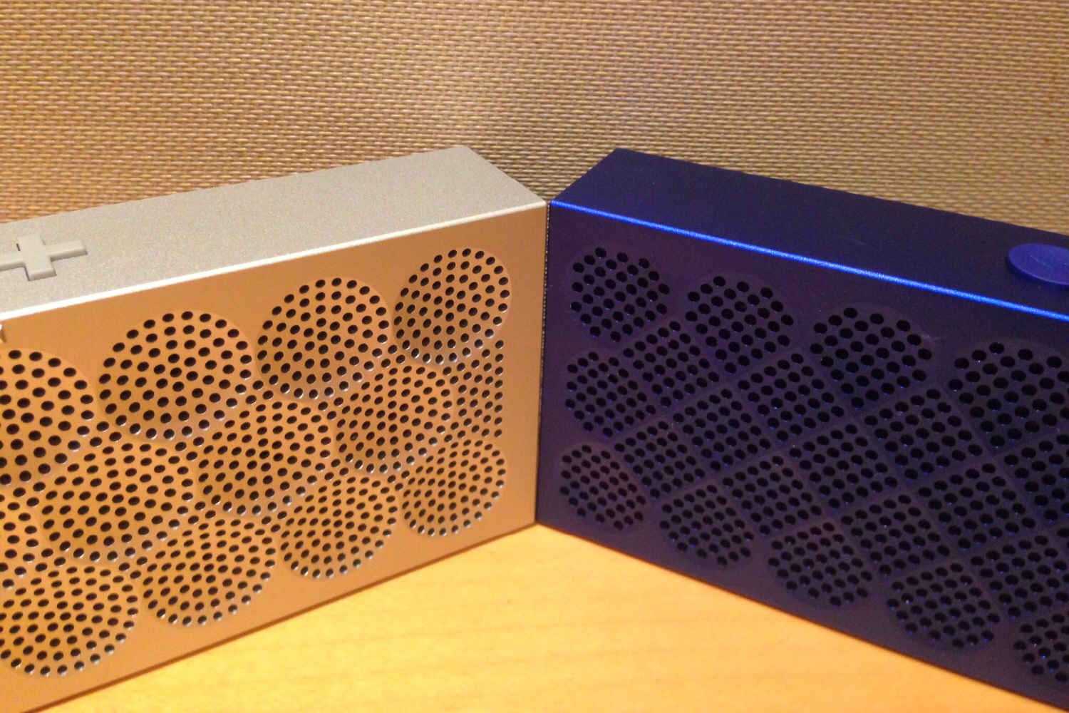 New Features for Jawbone's Mini Jambox Double Your Listening Pleasure
