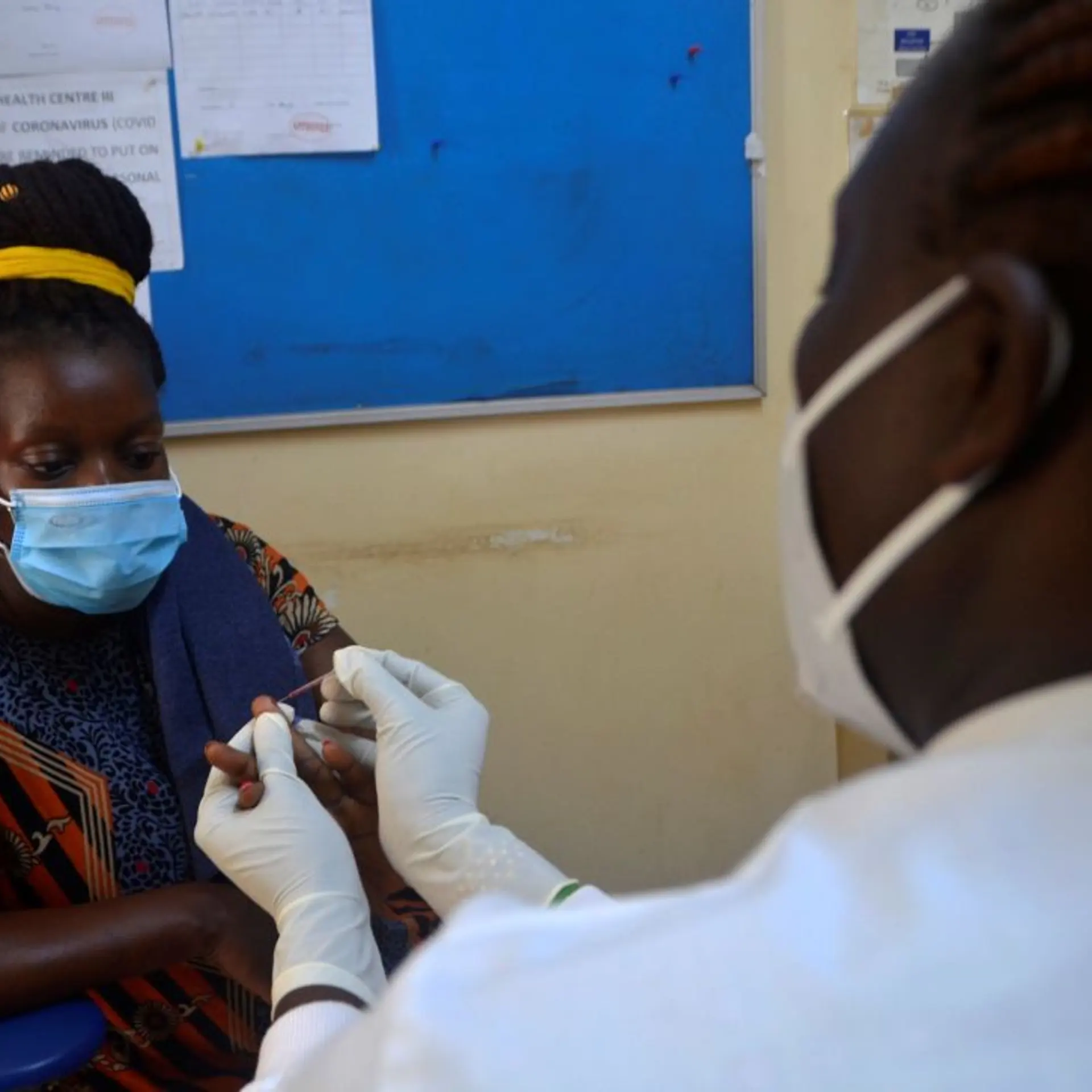 UGANDA-KAMPALA-MALARIA-TEST