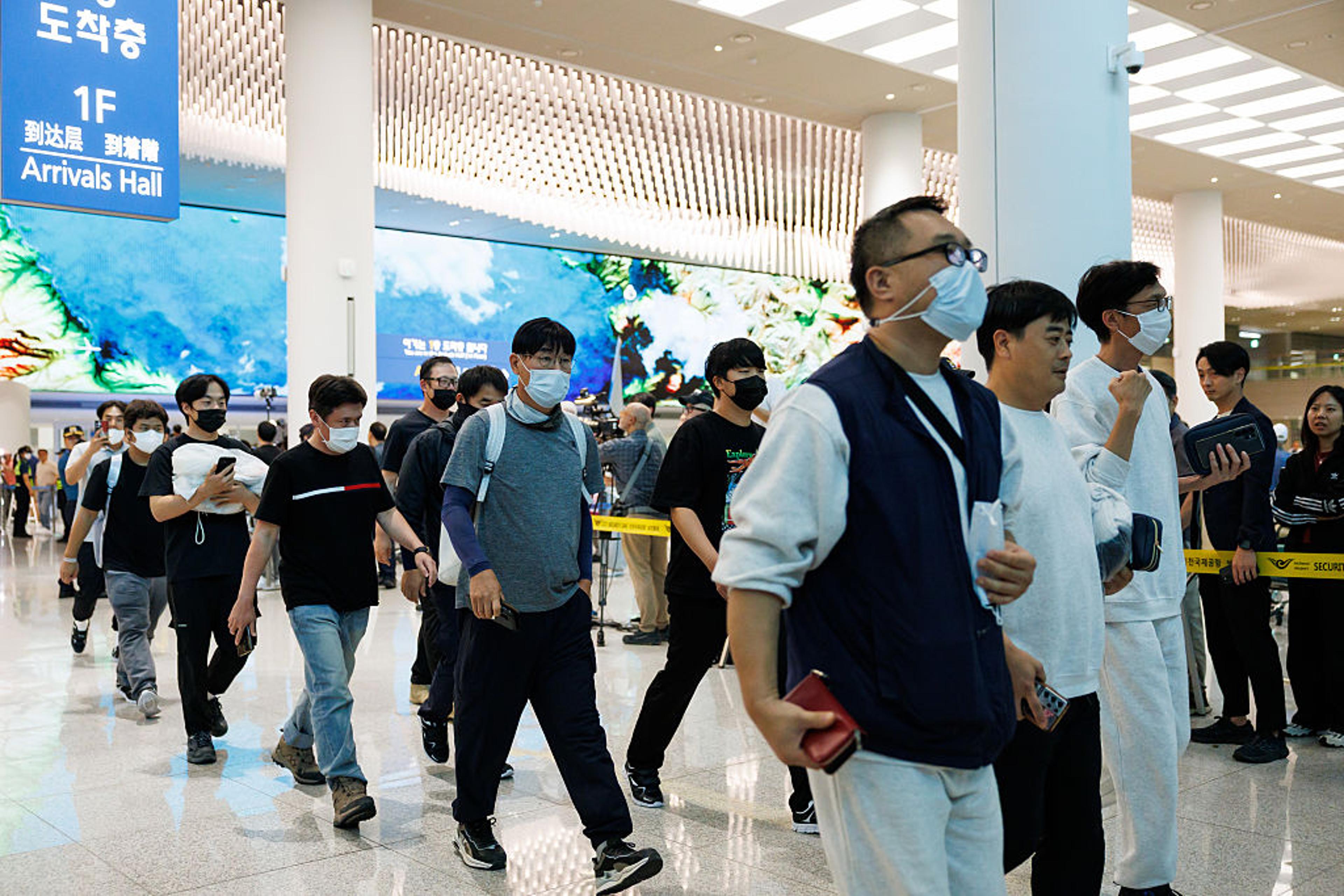 Korean Laborers Detained South Korean Workers Wary of Returning to U.S.