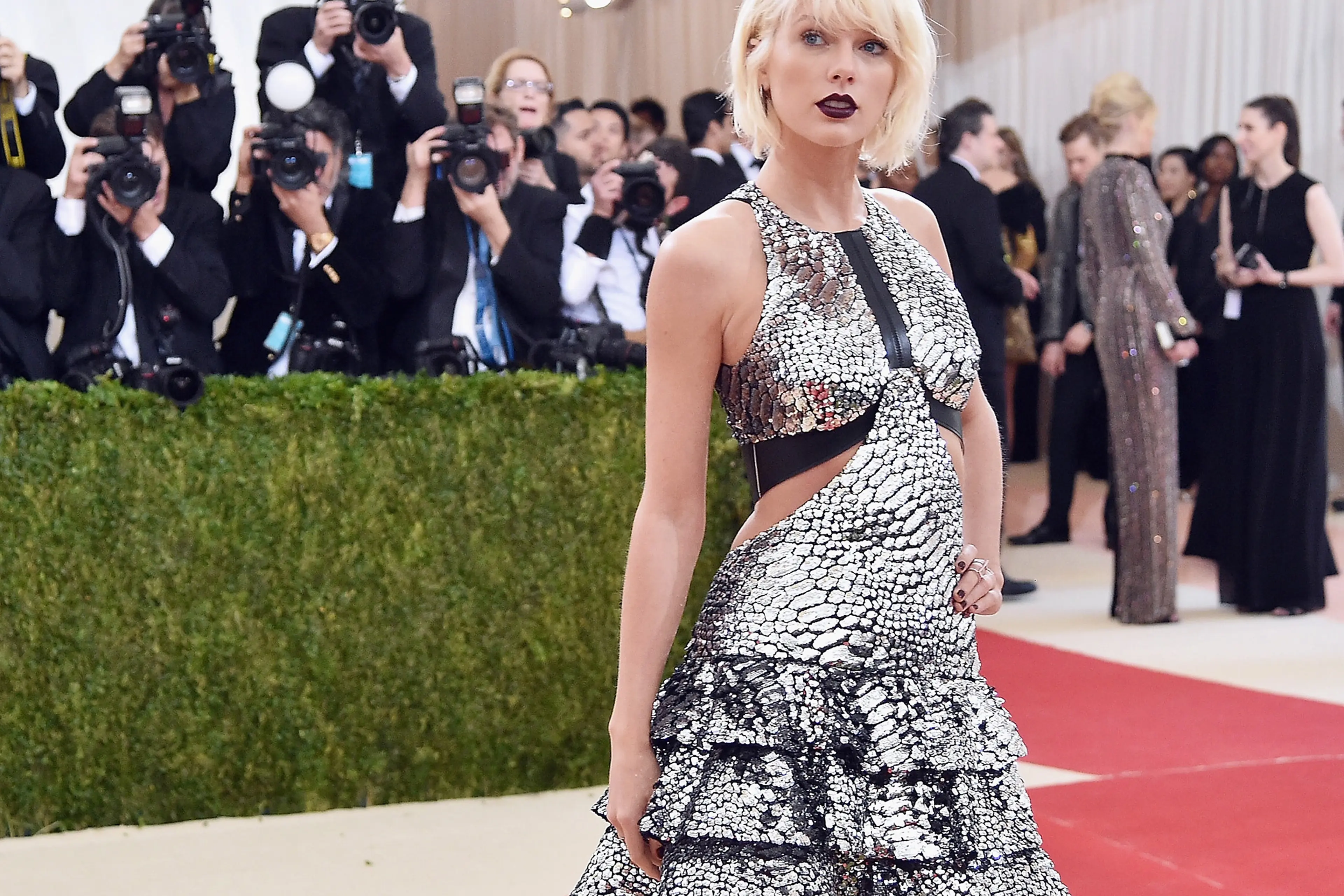 Taylor Swift Loves July 4th: Photos Taylor Swift Loves July 4th: Photos