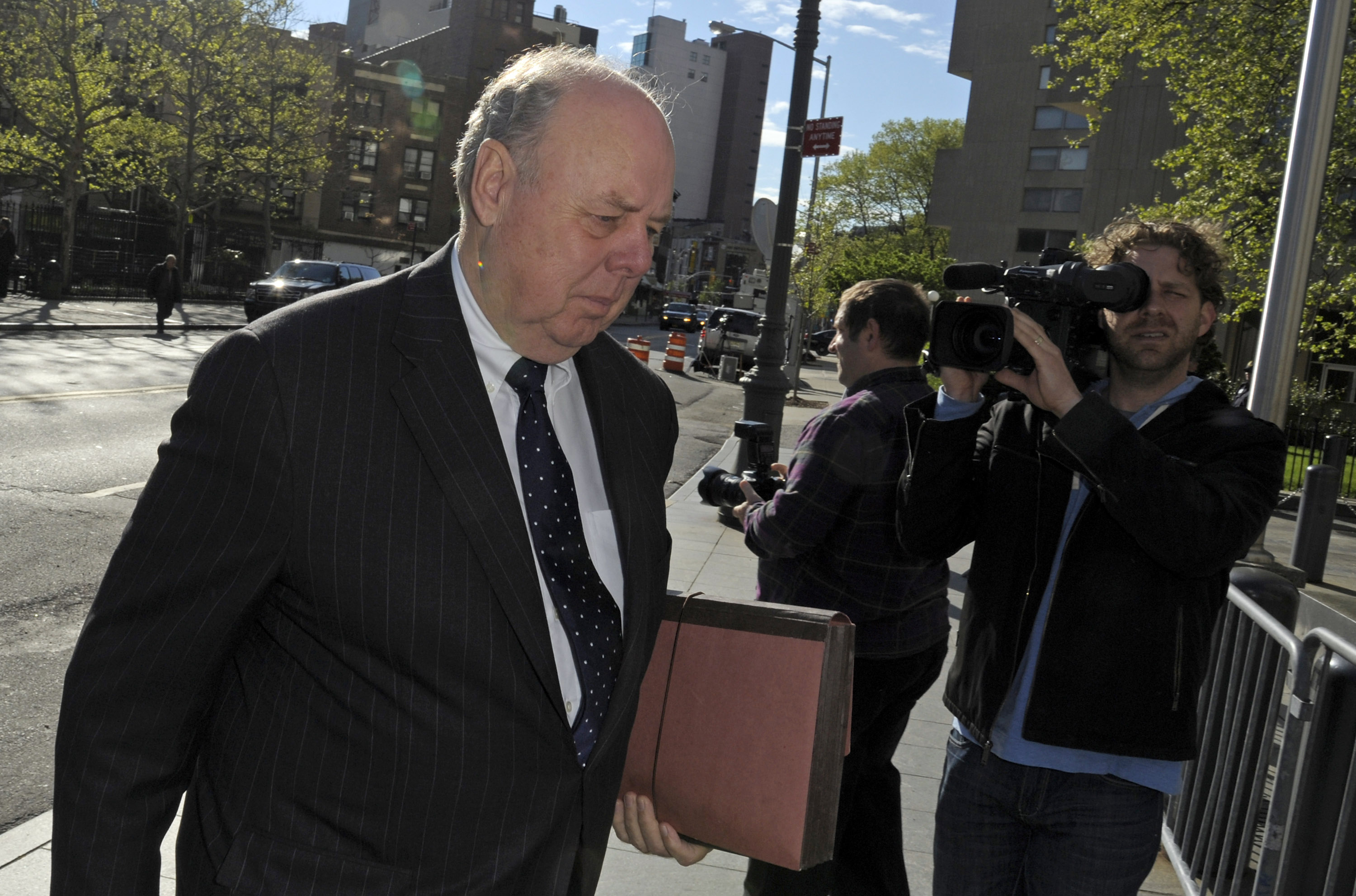 John Dowd, lead attorney for Raj Rajaratnam, co-founder of Galleon Group LLC, enters federal court in New York, U.S., on Thursday, May 5, 2011.