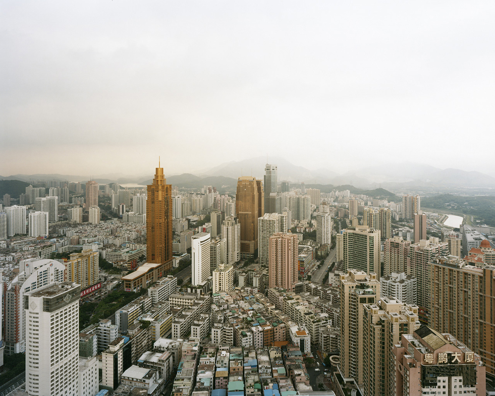 Luohu District, Shenzhen, 2008 <br>

From the series <i>Cities</i>