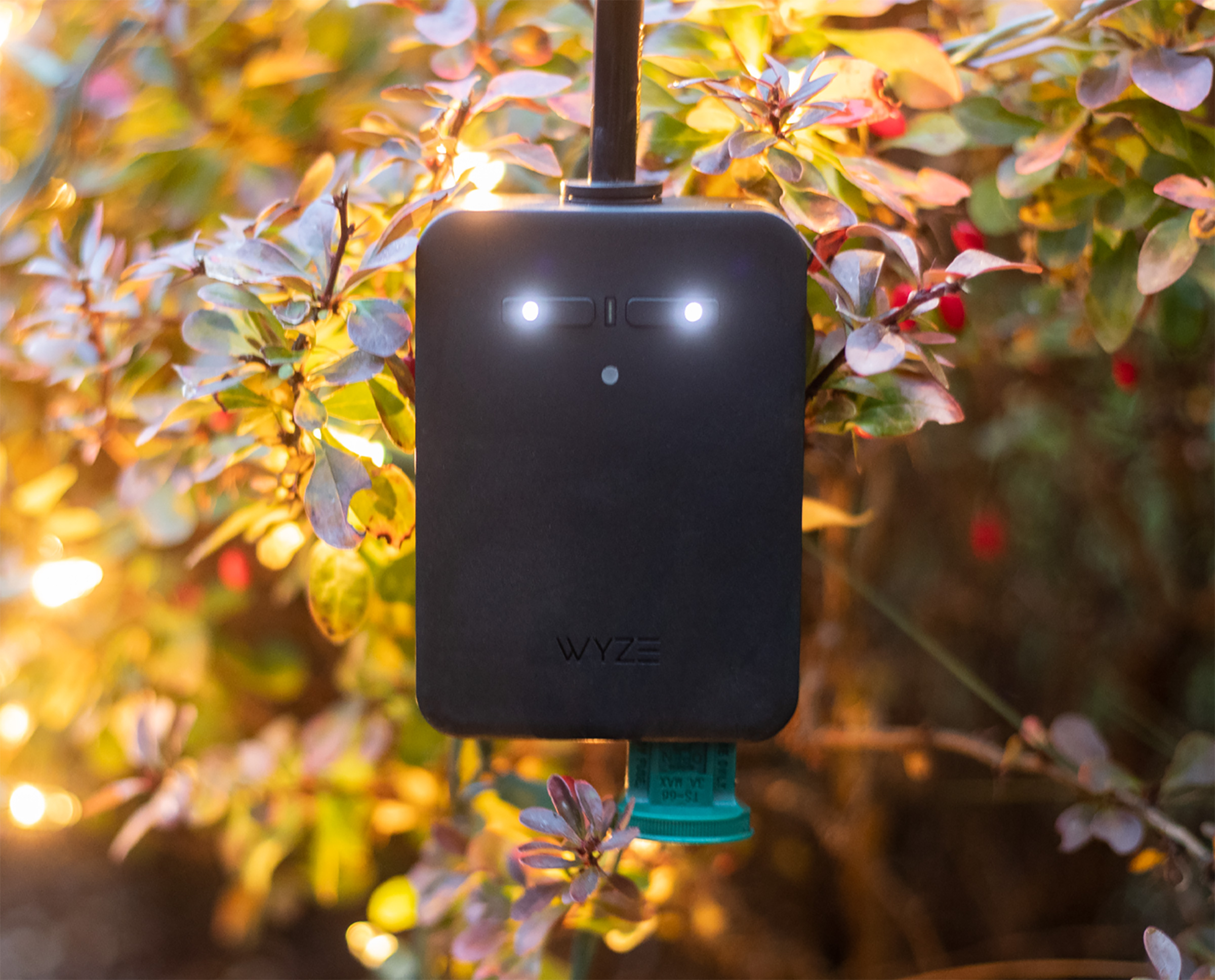 best-inventions-2022-wyze-plug-outdoor