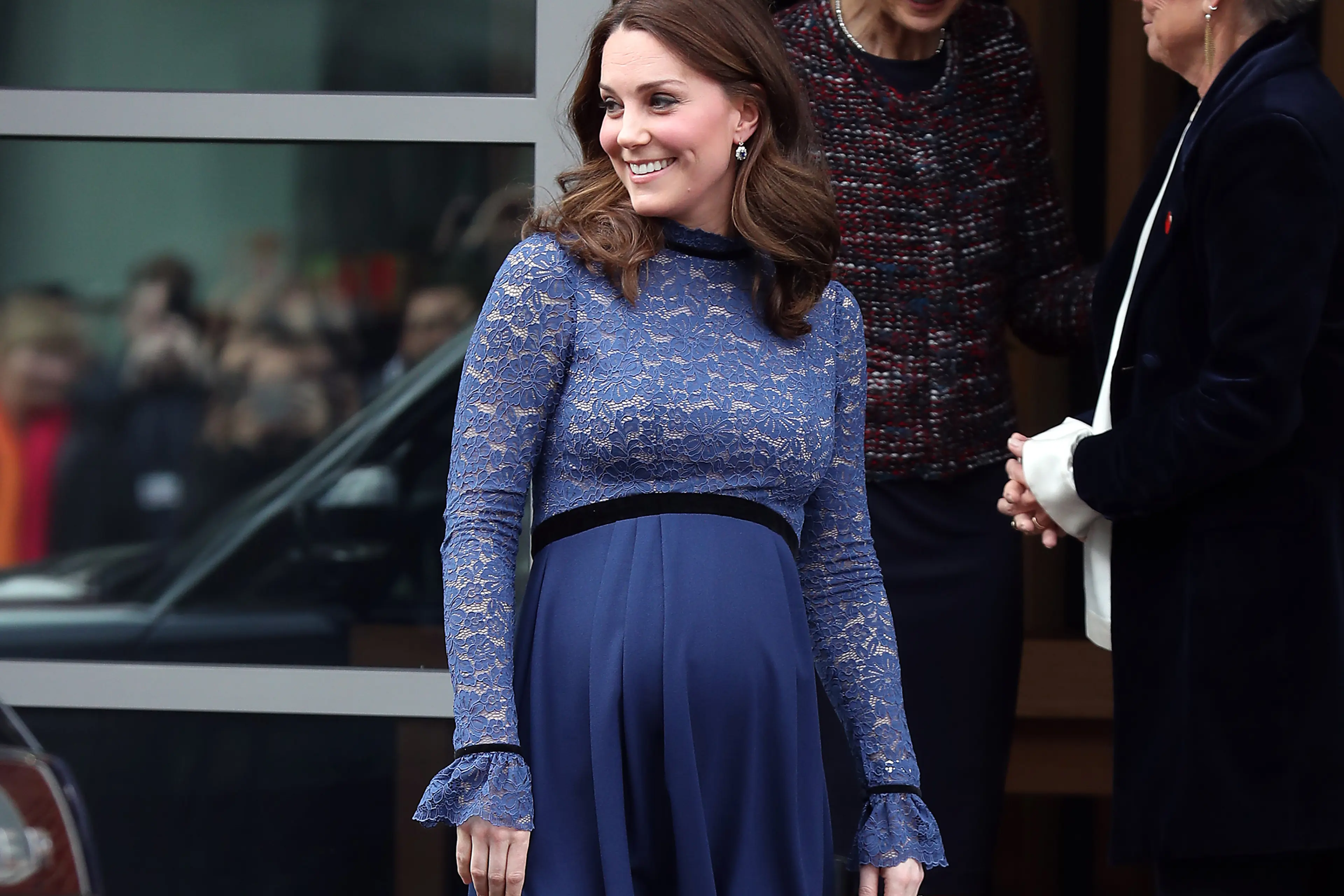 Kate Middleton Leaves Hospital With Royal Baby Number 3 Kate Middleton Leaves Hospital With Royal Baby Number 3