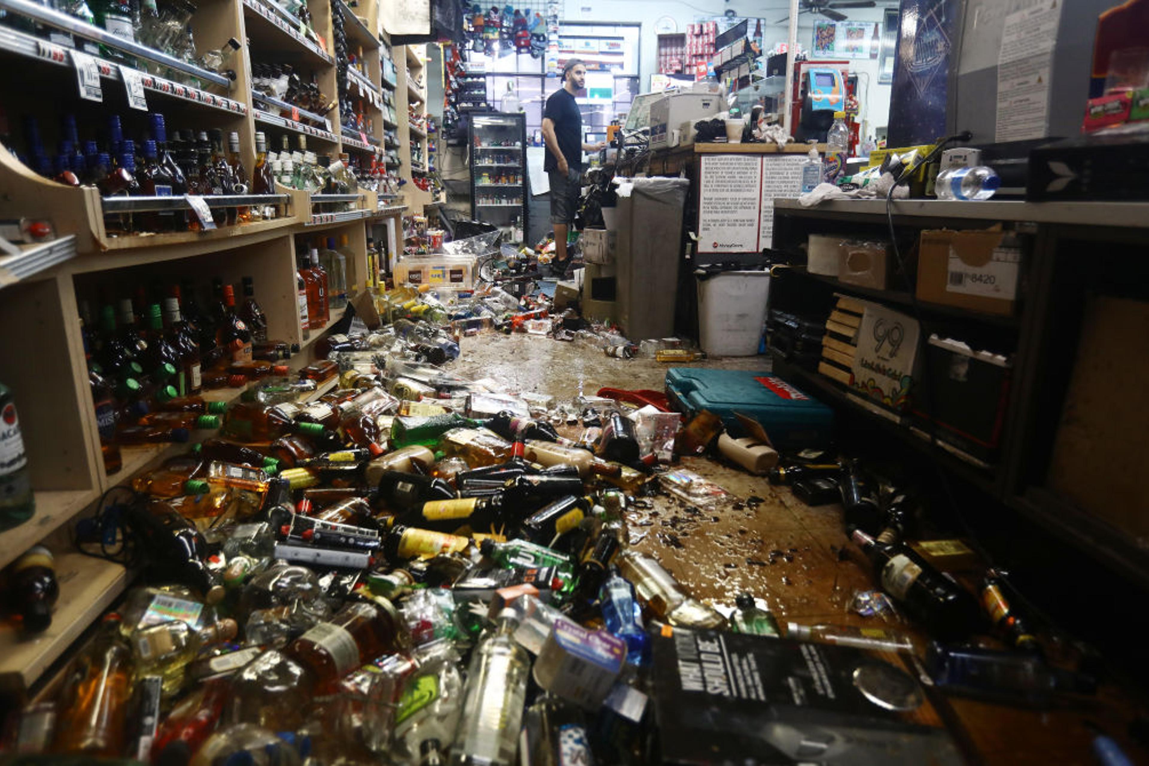 Watch: California Hit by 7.1 Magnitude Earthquake Watch: California Hit by 7.1 Magnitude Earthquake