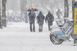 US-NEWS-NYC-BRACES-FOR-UP-FOOT-1-NY
