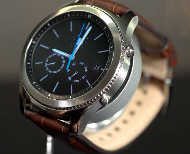 Samsung Unveils Gear S3 Smartwatch to Rival Apple Watch