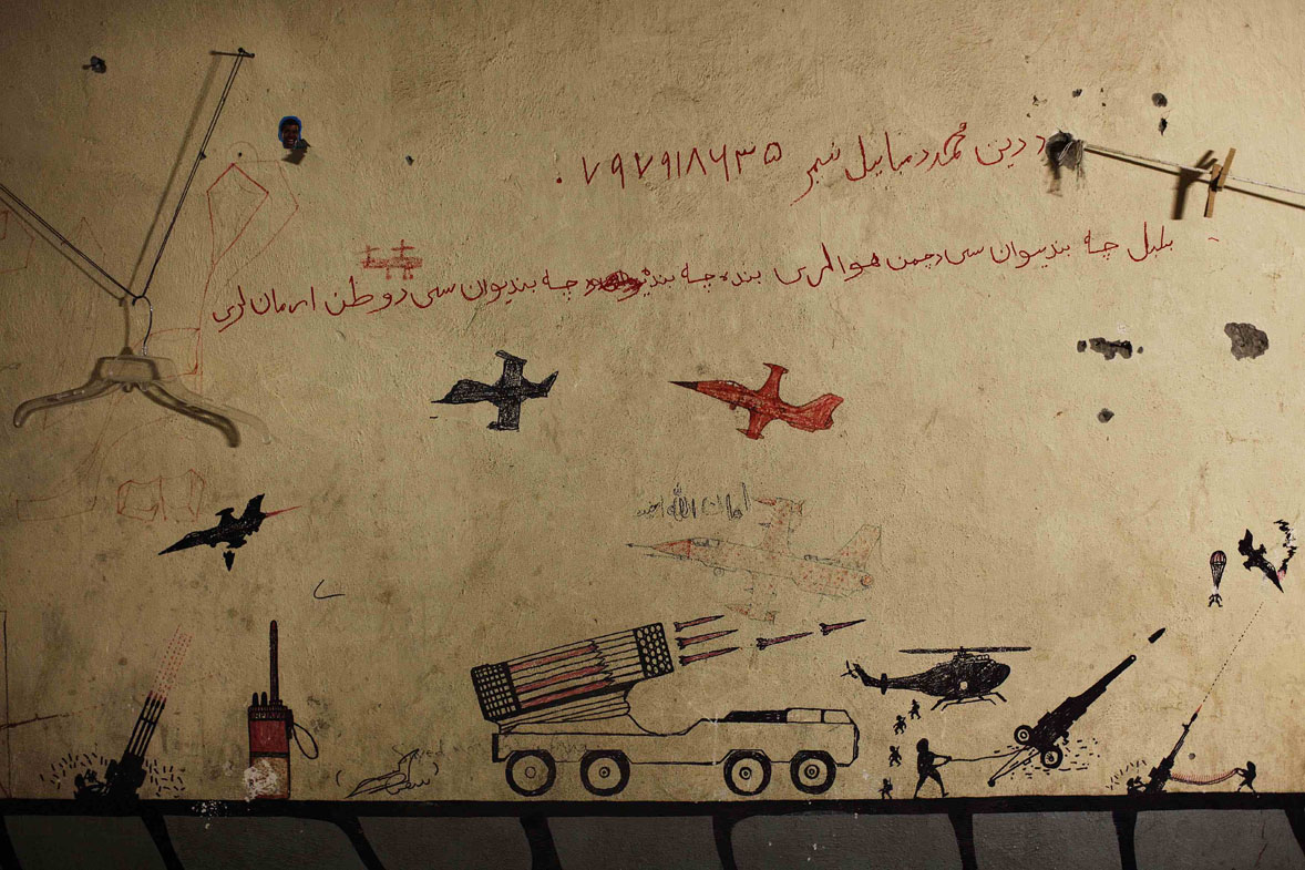 Taliban graffiti 