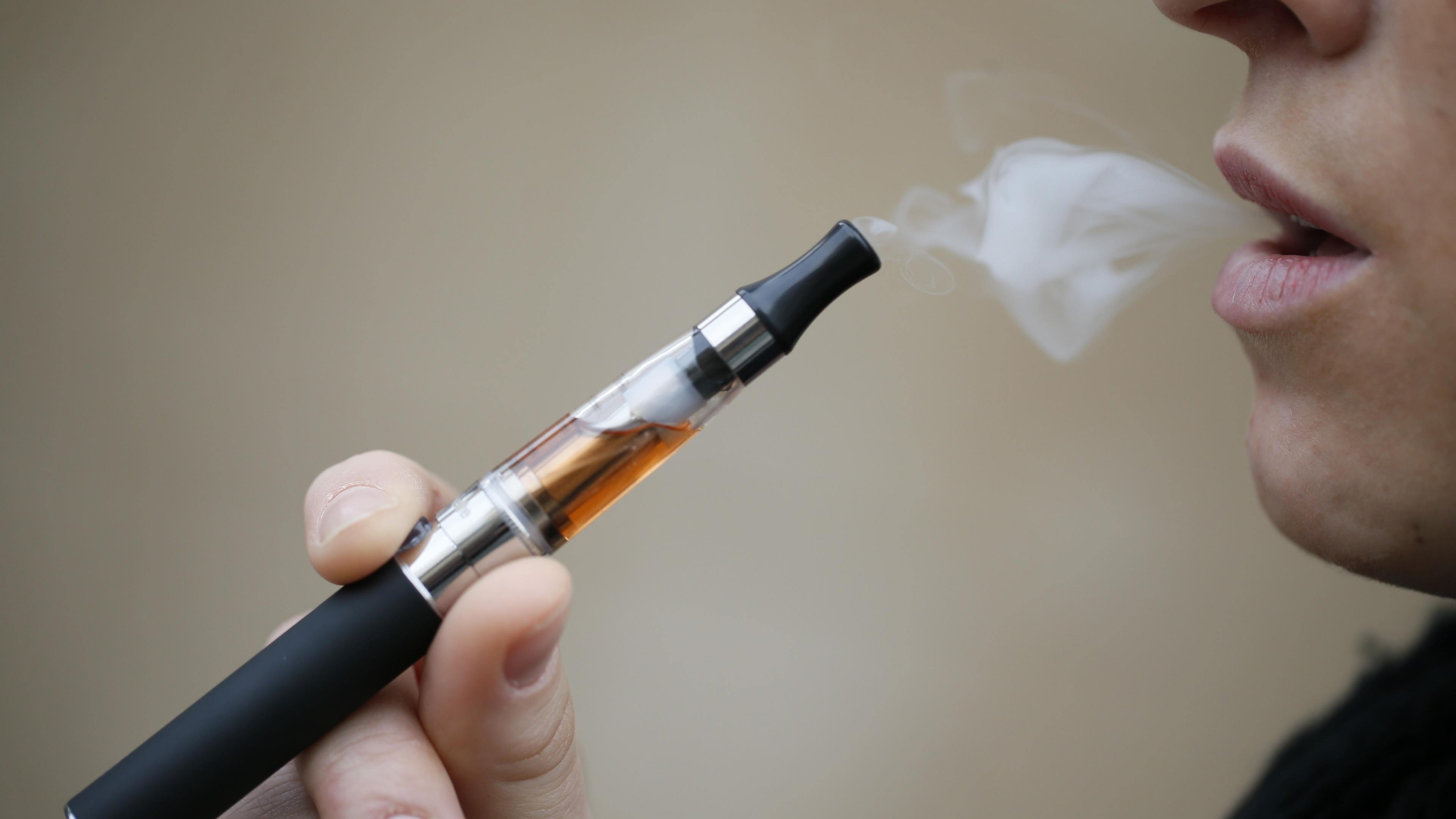 E-Cigarettes: A 'Gateway Drug' to Addiction E-Cigarettes: A 'Gateway Drug' to Addiction