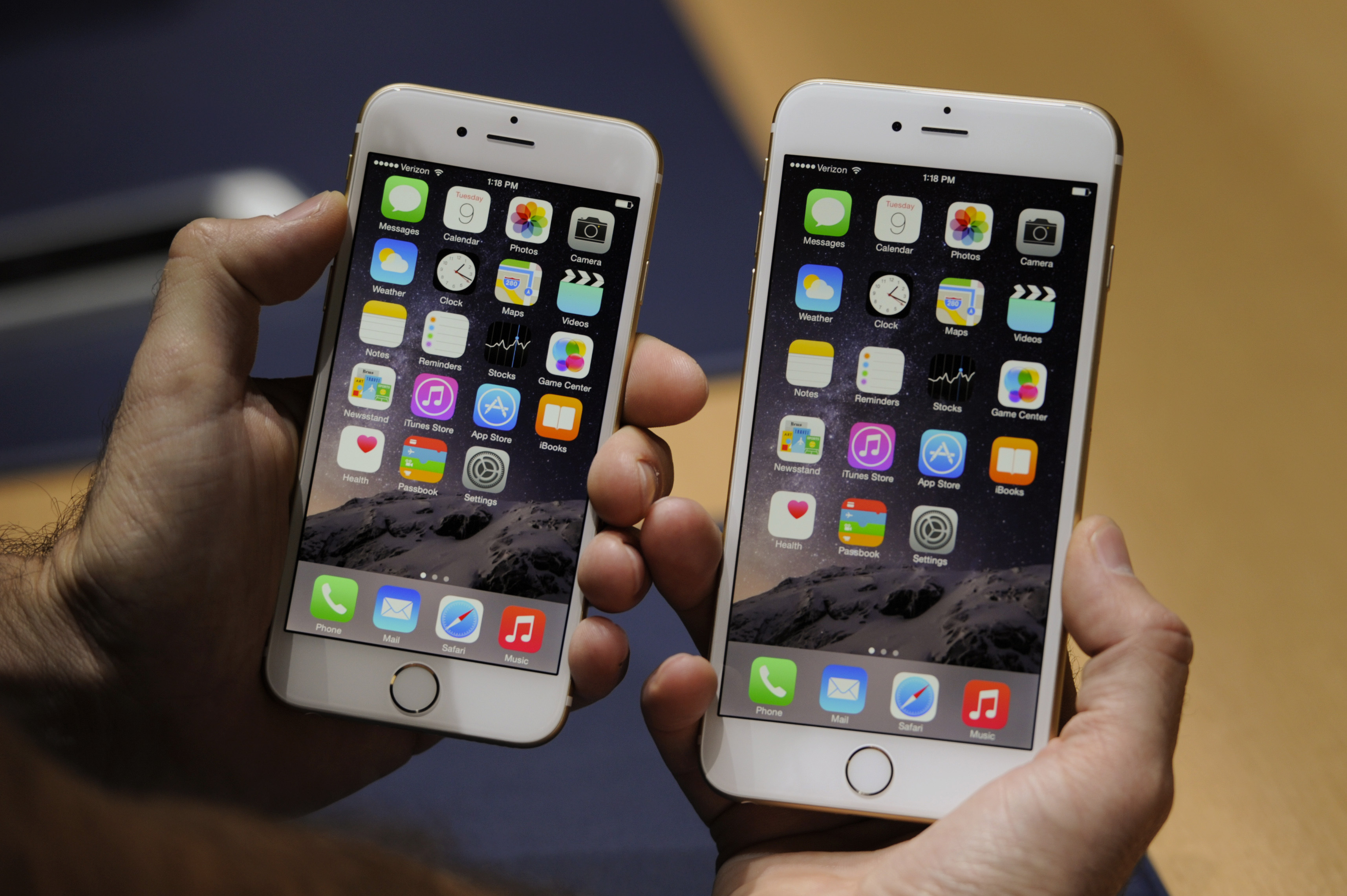 iPhone: Apple iPhone 6 and 6 Plus Now Sold SIM-Free