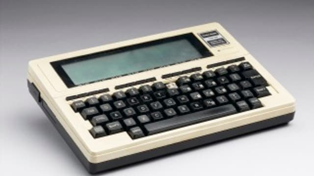 Clamshell Design Computer Clamshell! The Story of the Greatest Computing Form Factor of All Time