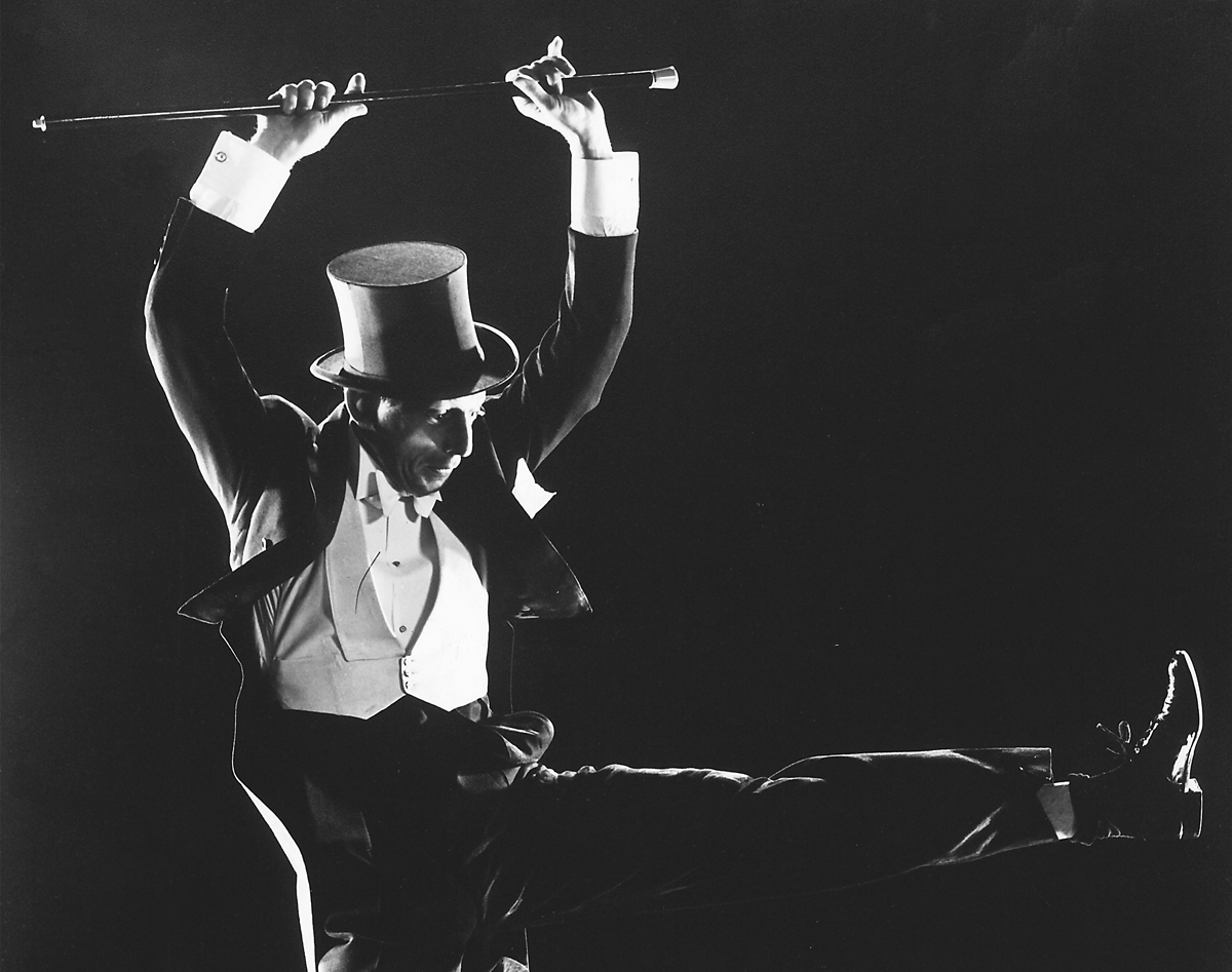 Ray Bolger: Portrait of the Artist as a Dancer in Flight