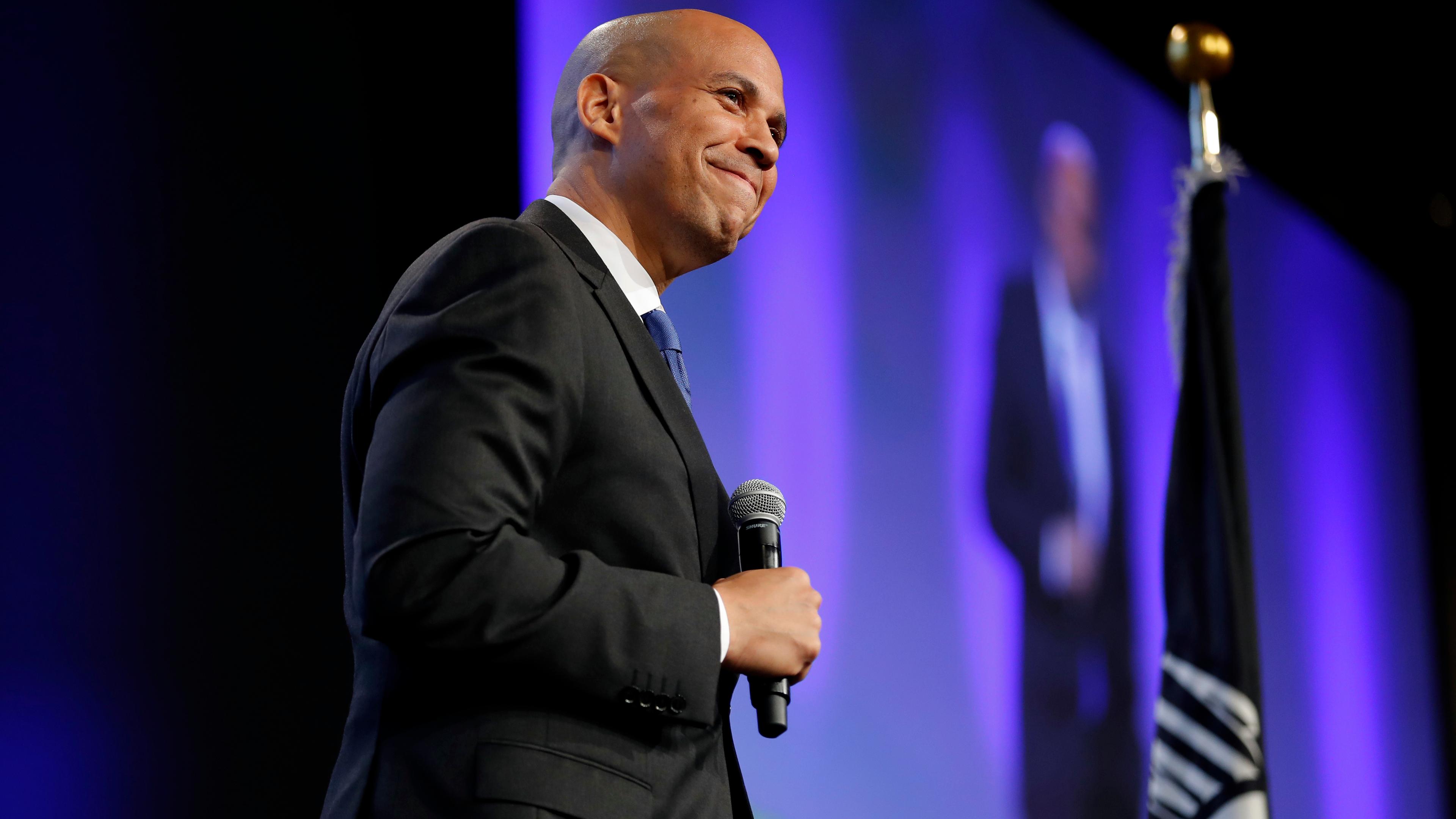 Election 2020 Democrats Booker, Des Moines, USA - 06 Oct 2018