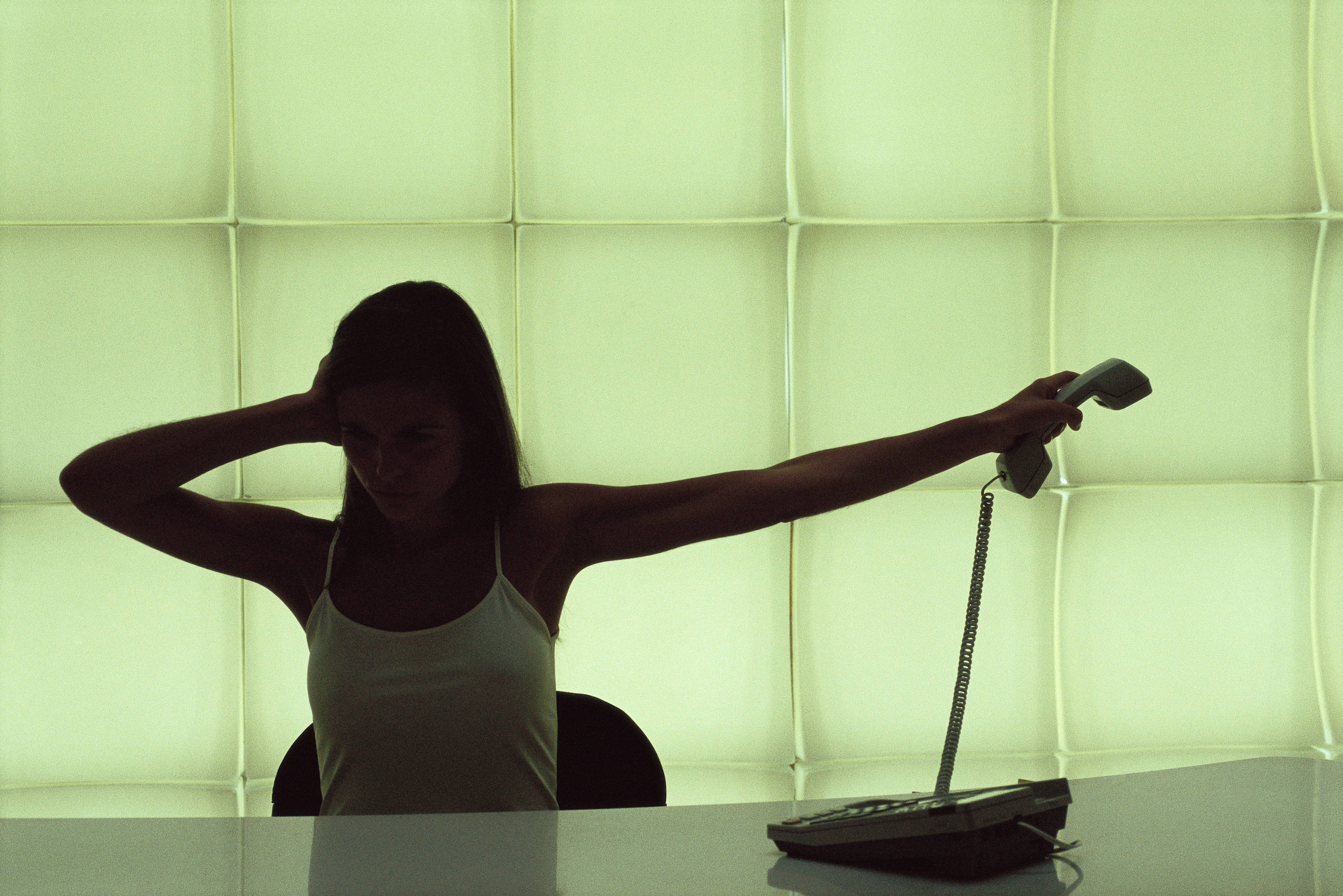 woman migraine