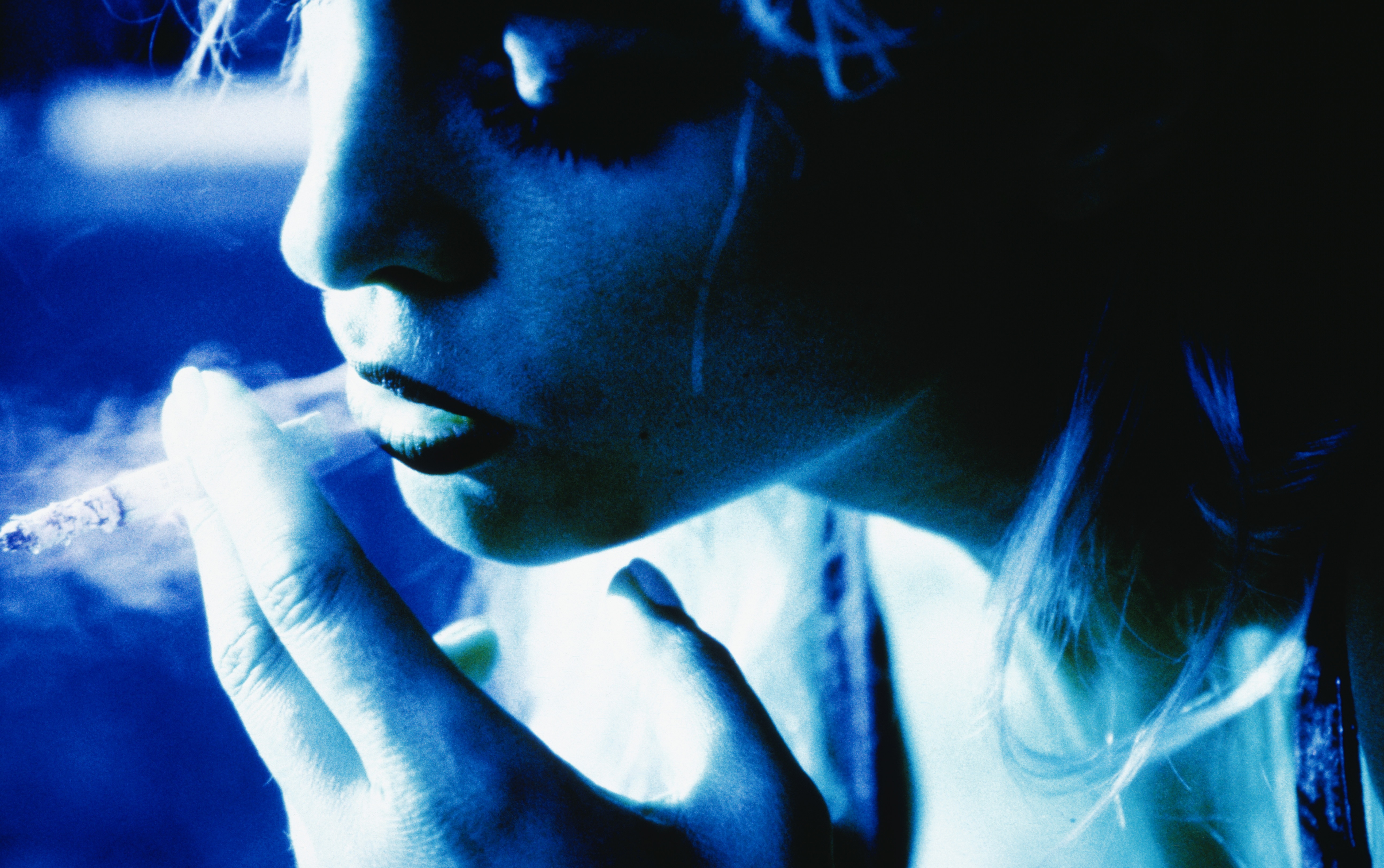 disposable cigarettes uk Why Are Disposable Vapes Being Banned in the UK? All You Need to Know About  New Laws Cracking Down on Single-Use E-Cigarettes
