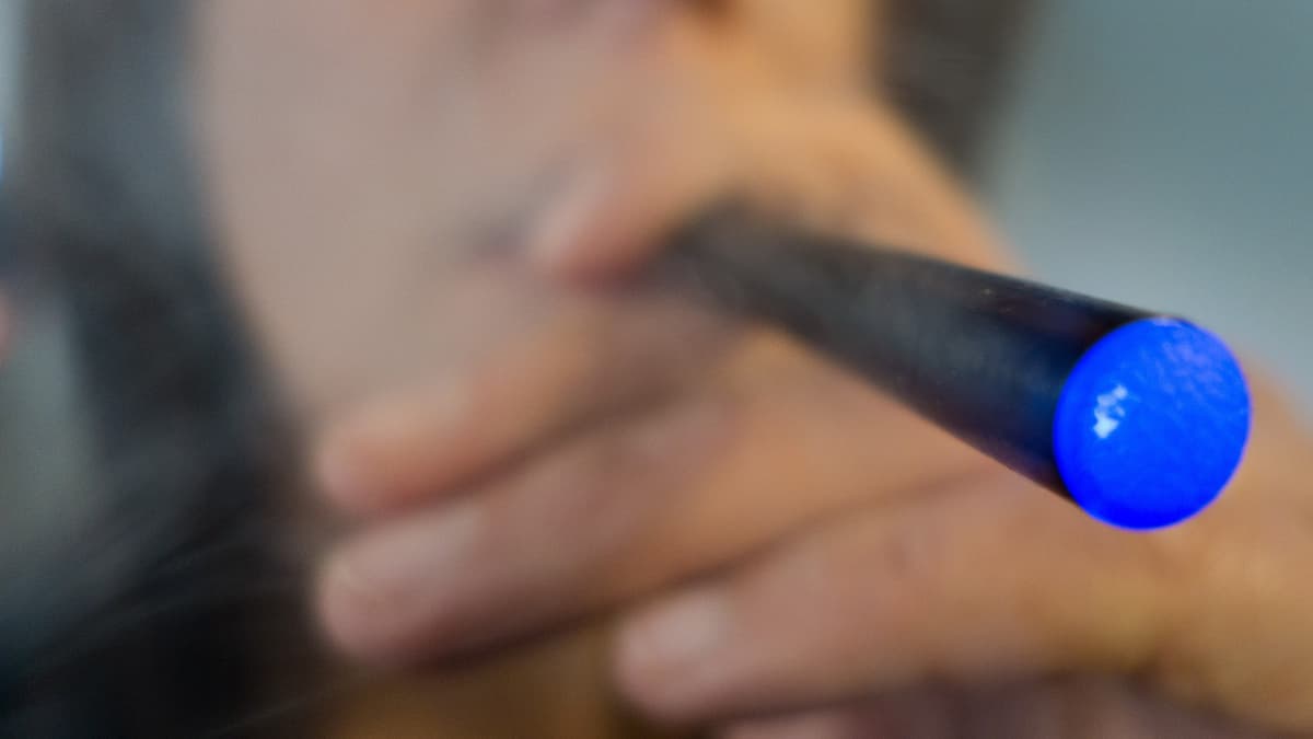 E-Cigarettes Linked to Depression, Anxiety E-Cigarettes Linked to Depression, Anxiety