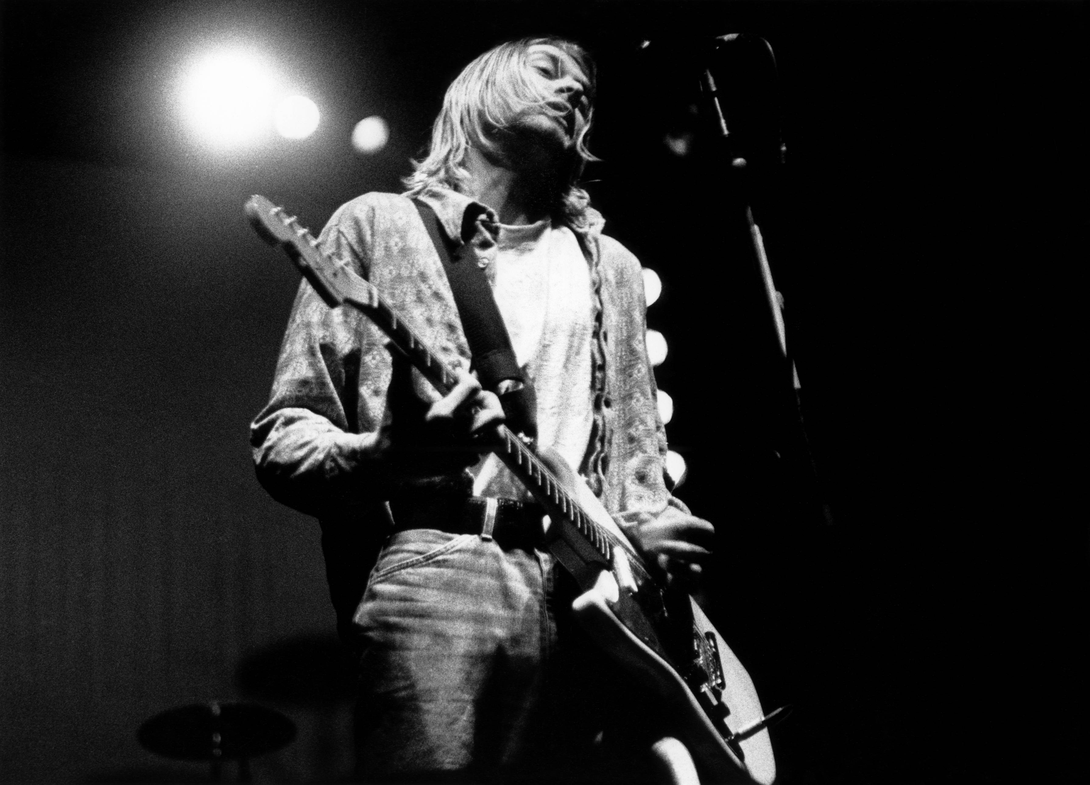 Photo of Kurt COBAIN and NIRVANA