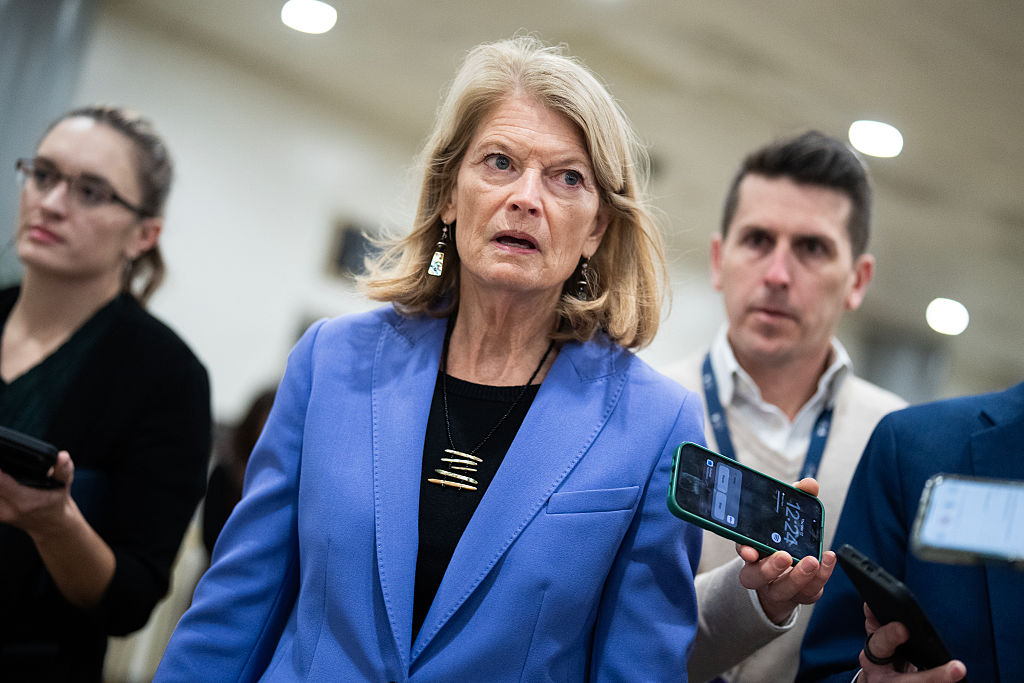 3 Republicans Join Democrats in Closest Senate Vote Yet to Halt Iran War
