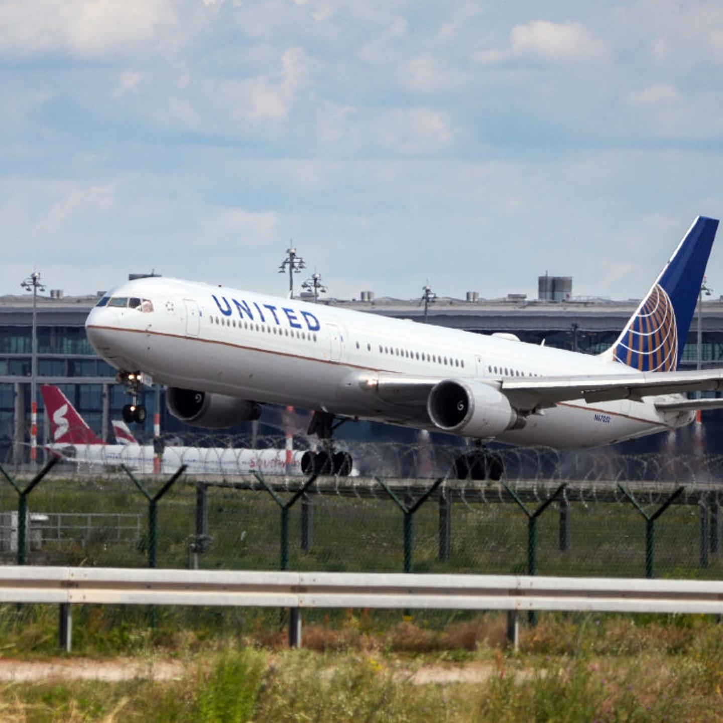 BER Airport - United Airlines
