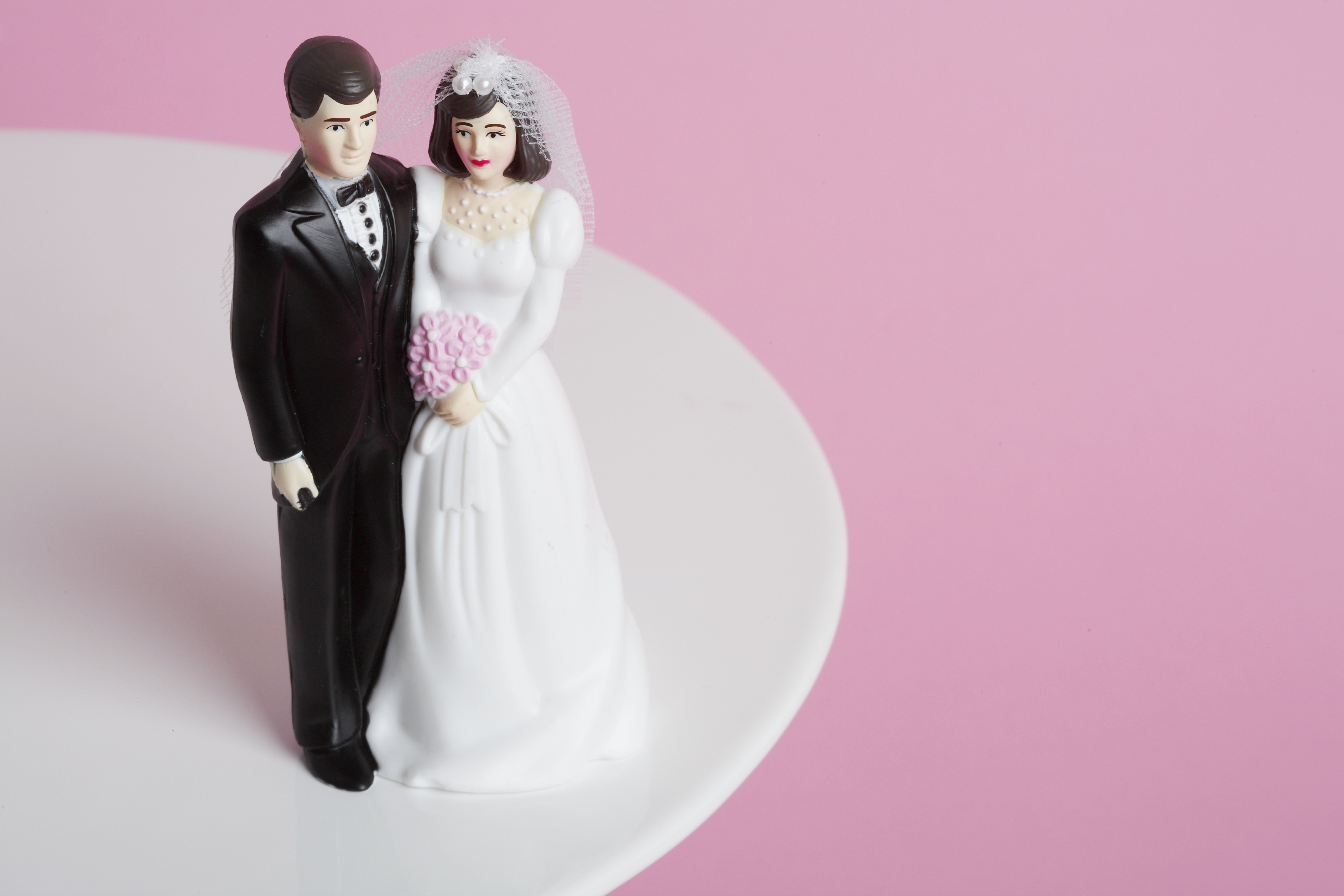 Wedding cake figurines