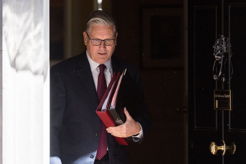 Defiant Starmer Says He Will Not Resign as Dozens in His Own Party Urge Him to Step Down