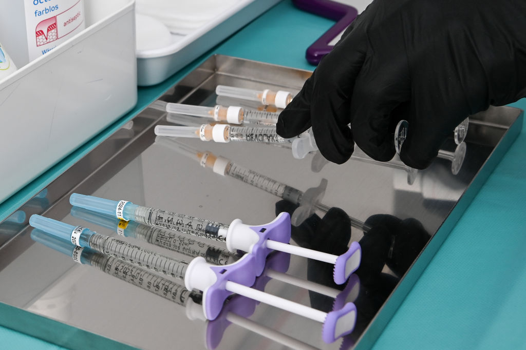 Syringes for beauty treatments are available at the cosmetic surgery Medicalthree on Kurfürstendamm.