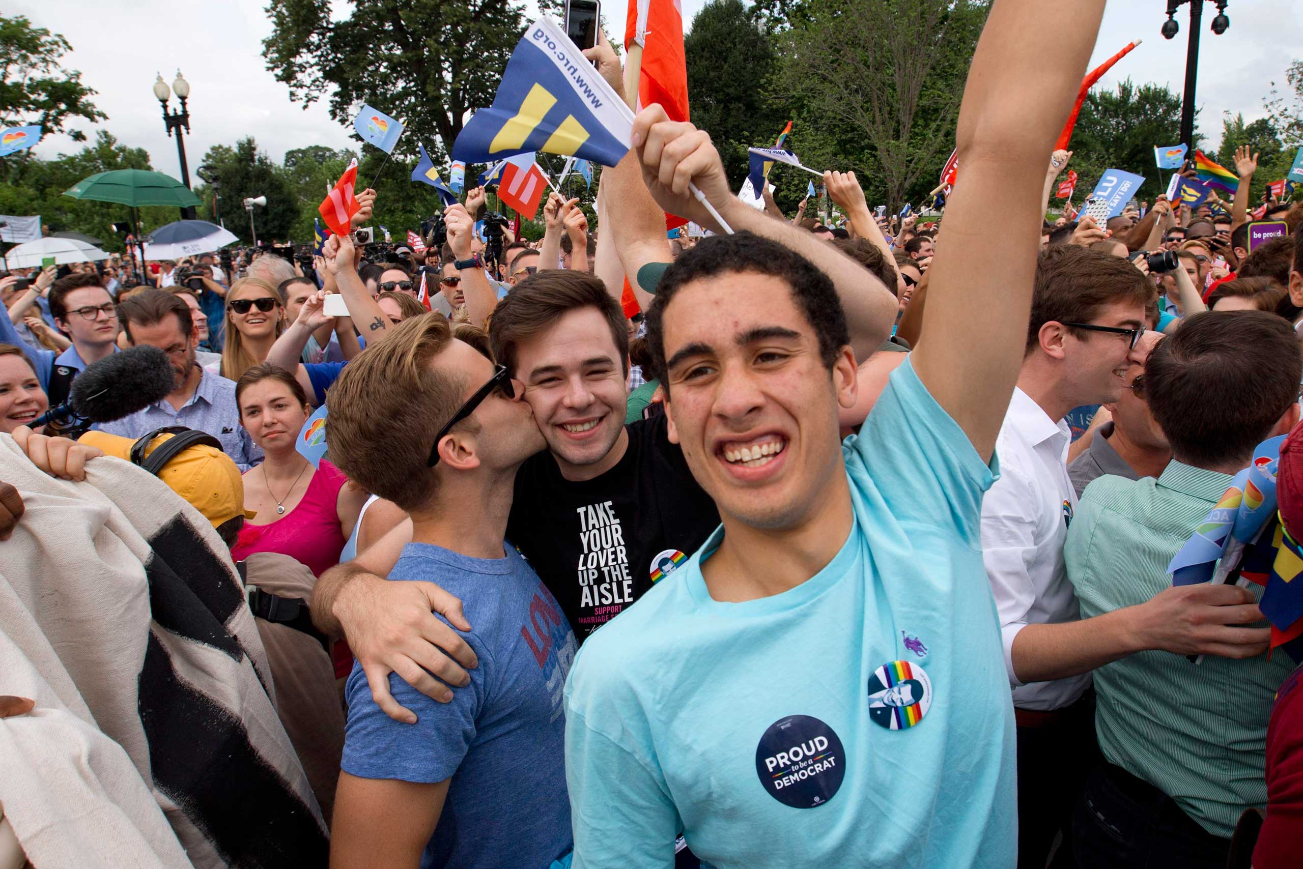 Gay Marriage US Supreme Court: Facebook Celebrates With Rainbow Filter